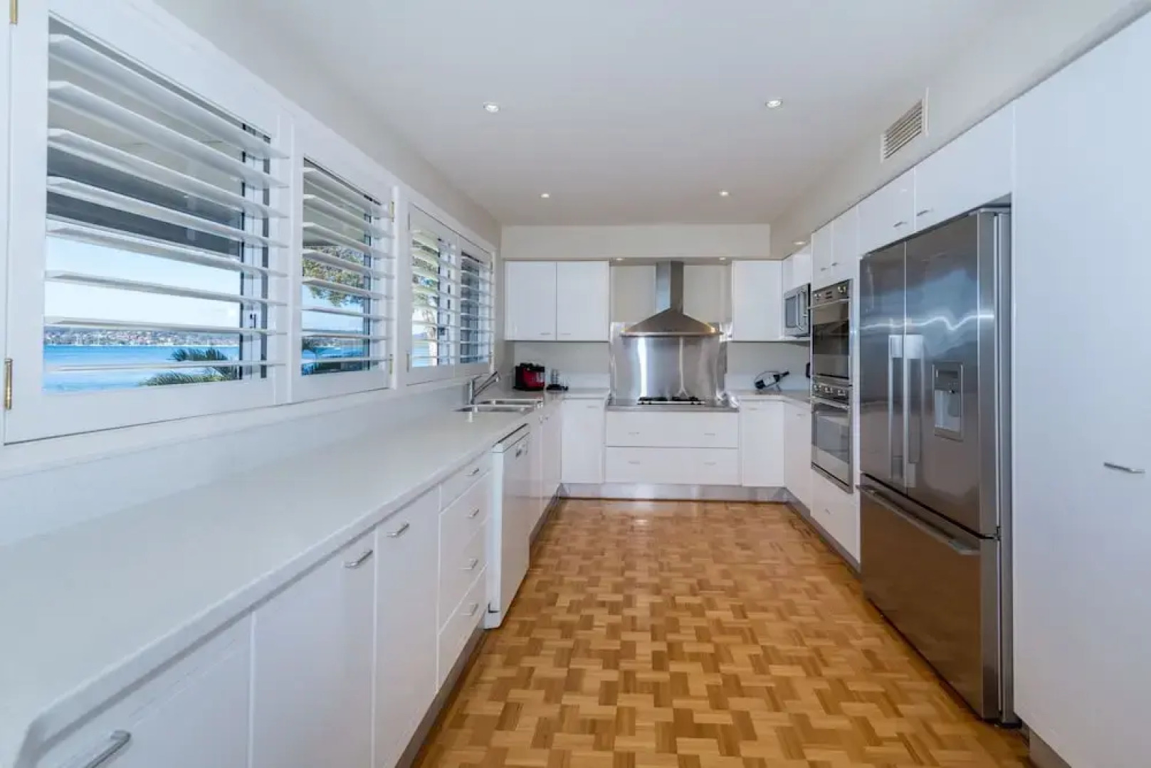 Waterfront Wonderland Foreshore Drive 41