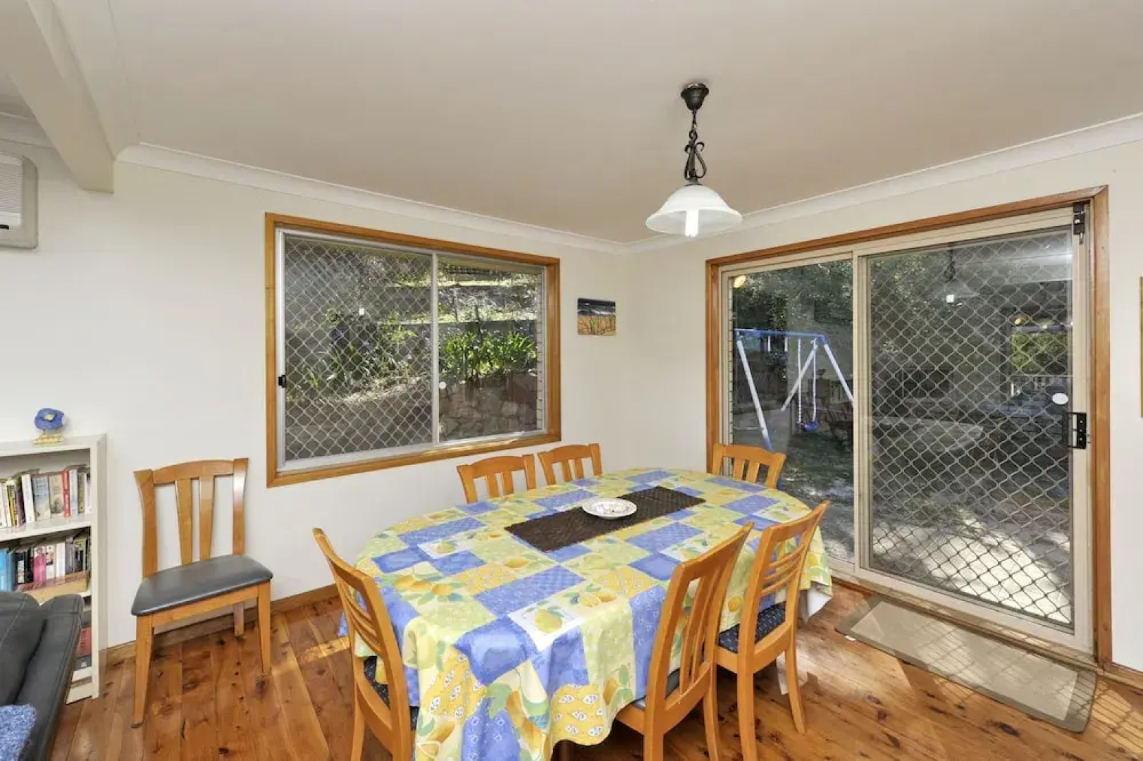 Pet Friendly Lentara St 10 - Fingal Bay