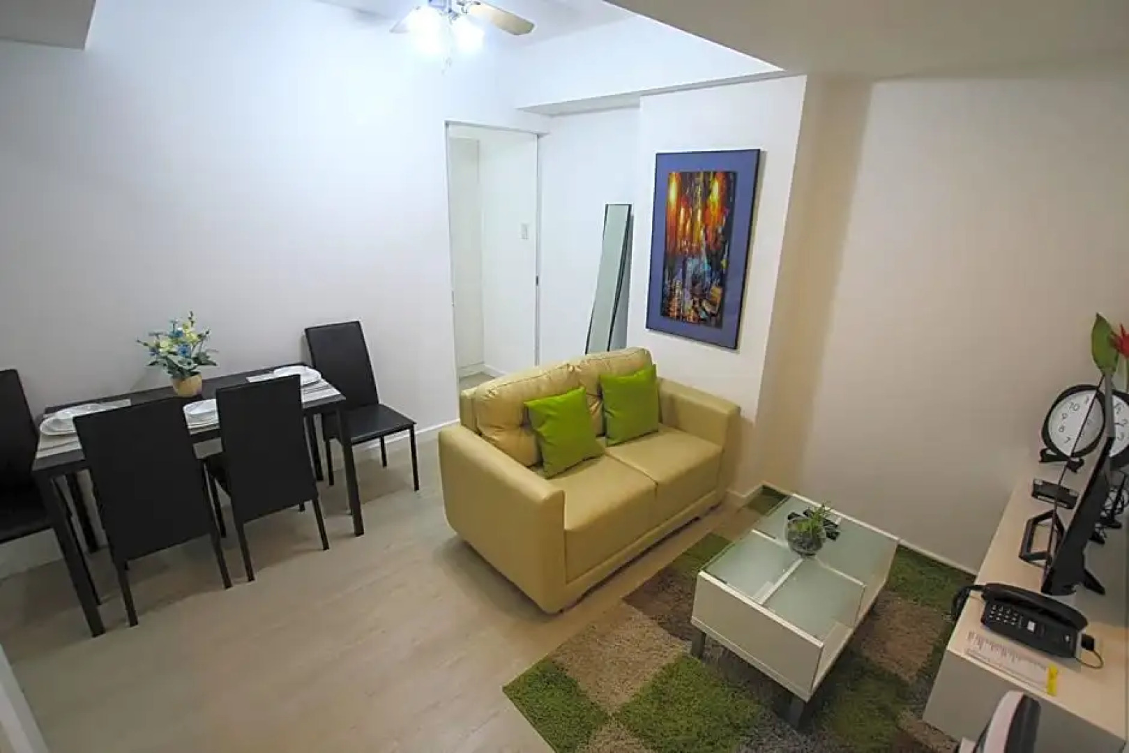 Siglo Suites @ The Azure Urban Resort Residences