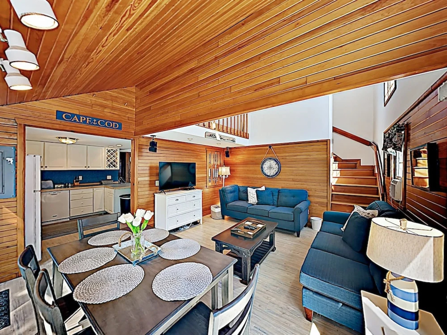 55 West Dennis - 3 Br Home