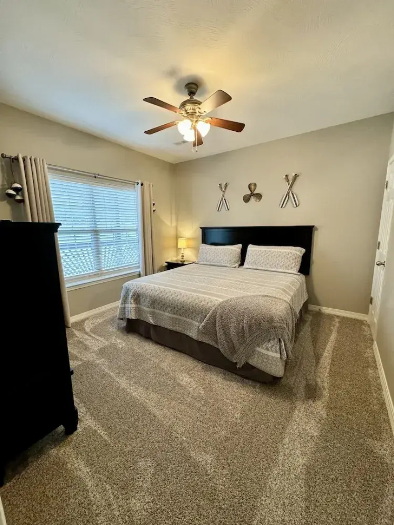 Walk-in level Vacation Condo B-6 Near Lake by RedAwning