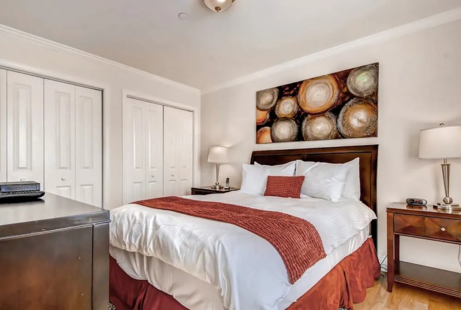 Global Luxury Suites at the Riverway