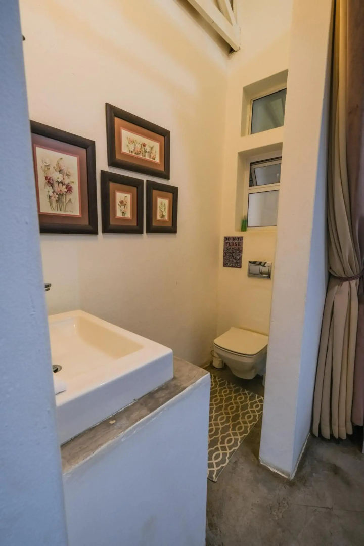 Rose Acres Guest House