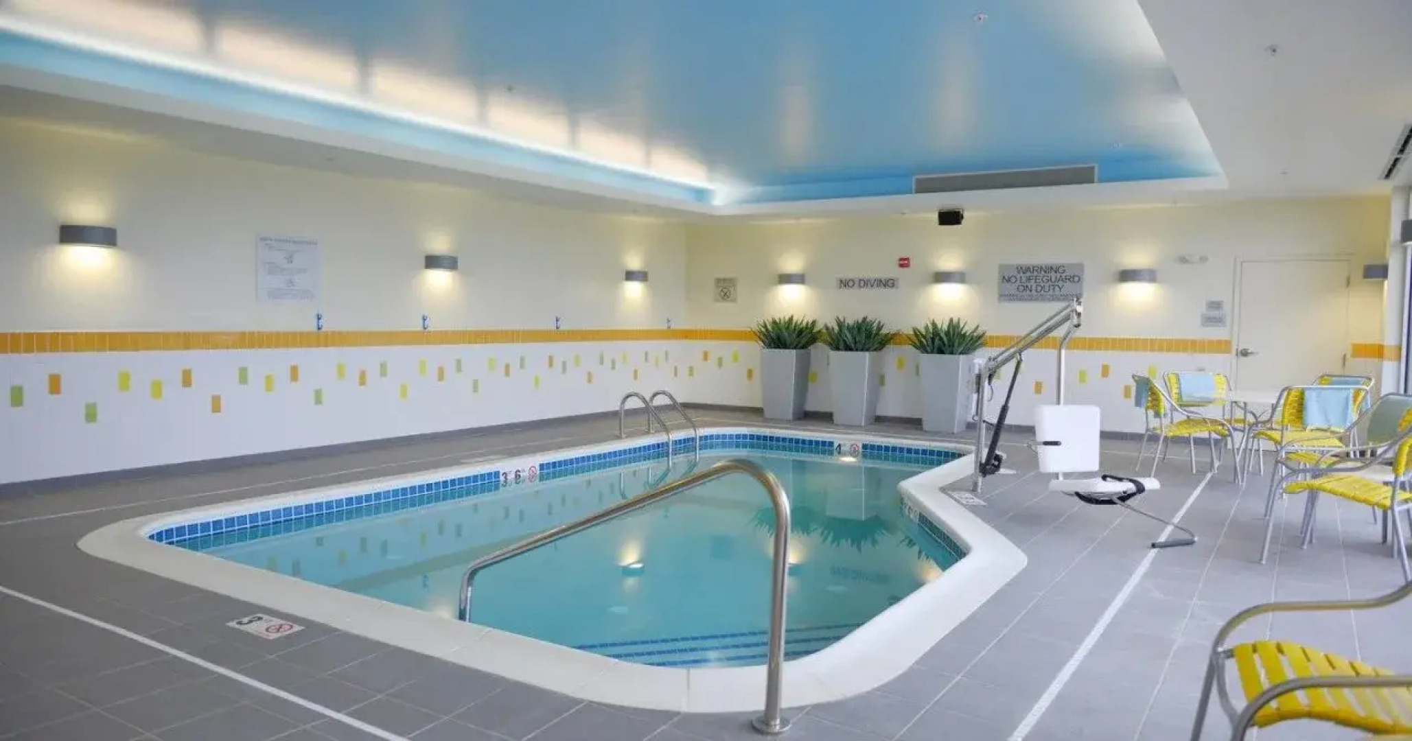 Fairfield Inn & Suites Canton South