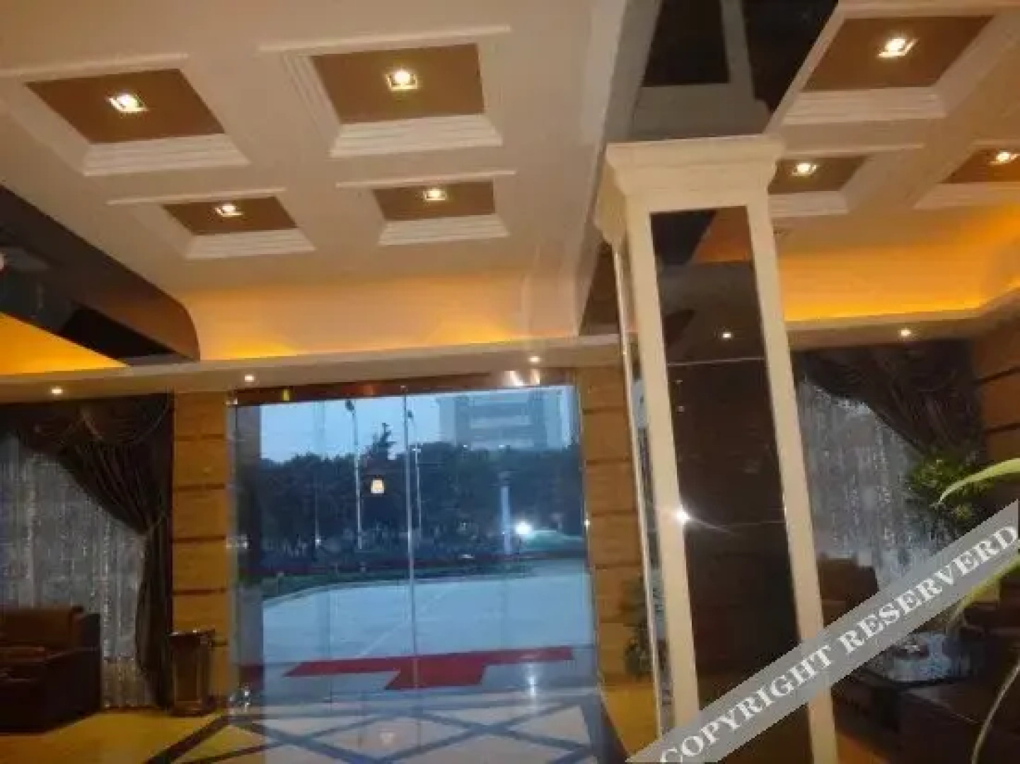 V9 Holiday Chain Hotel (Yingcheng Hanyi)