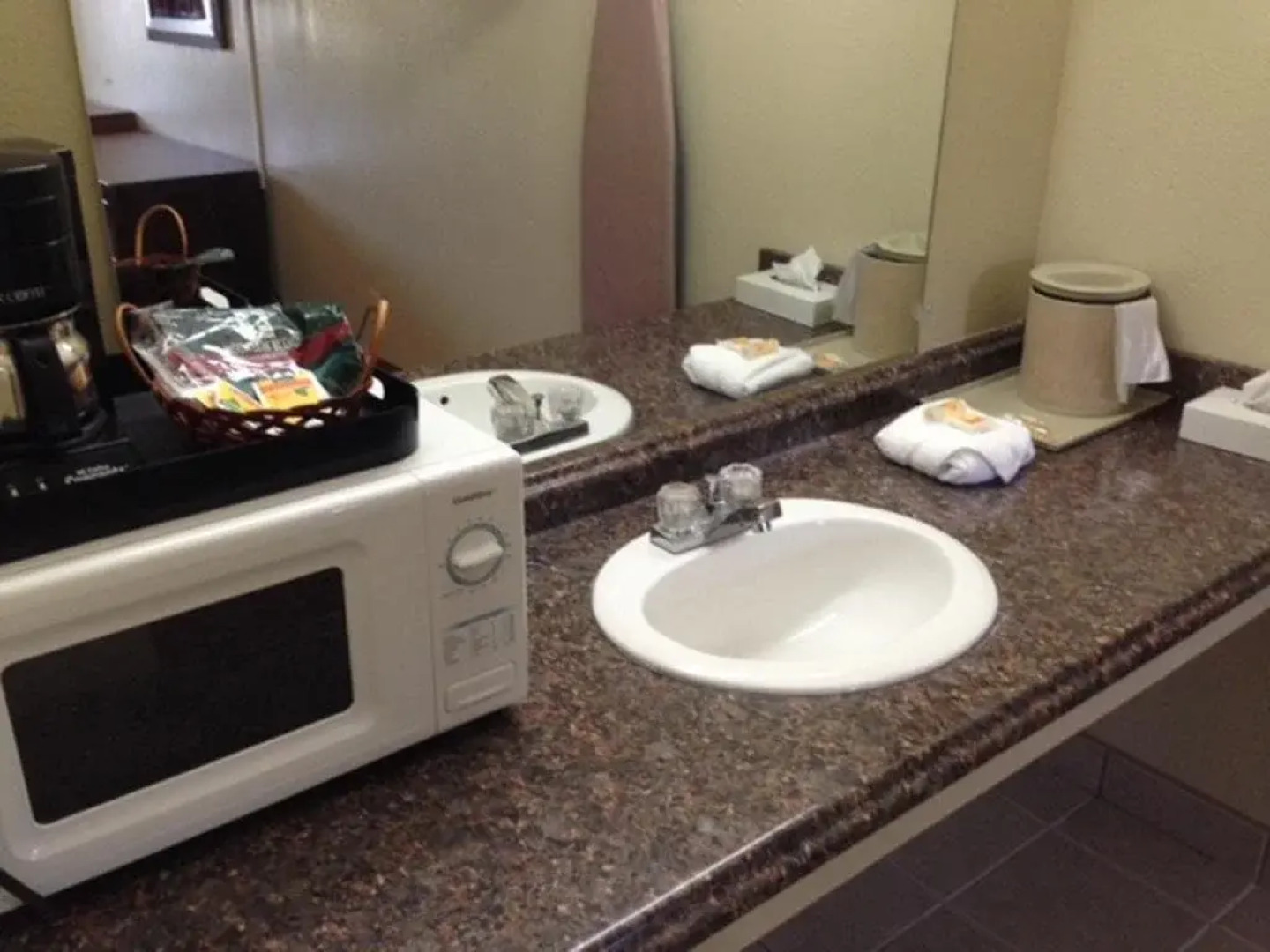 Days Inn by Wyndham Bellville Mansfield