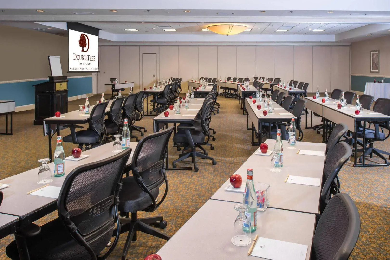 The Alloy King of Prussia - a DoubleTree by Hilton