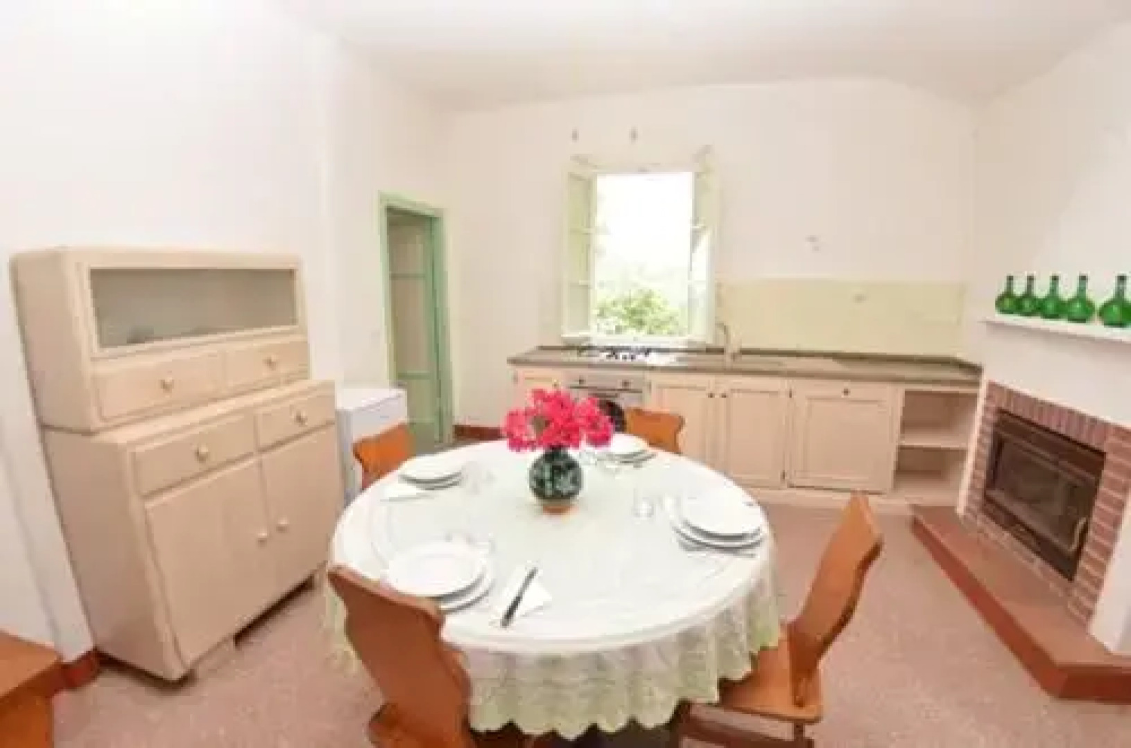 Massarosa Garden Cottage