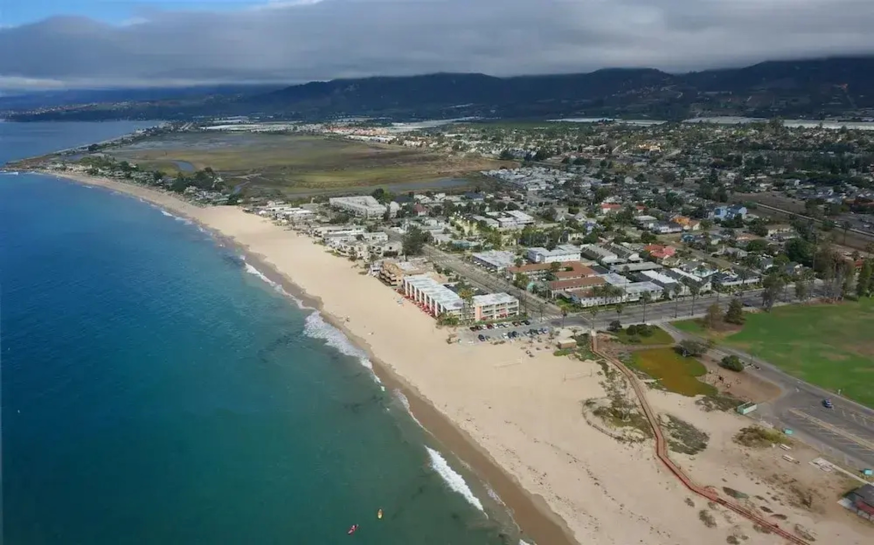 Full 1 Bed Beach Condo #227 1 Bedroom Condo by RedAwning