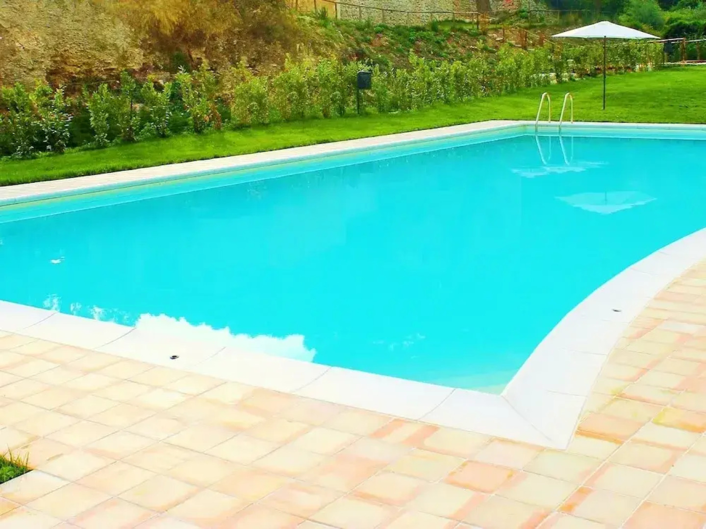 Charming Cottage With Private Terrace Surrounded by Nature With Shared Pool