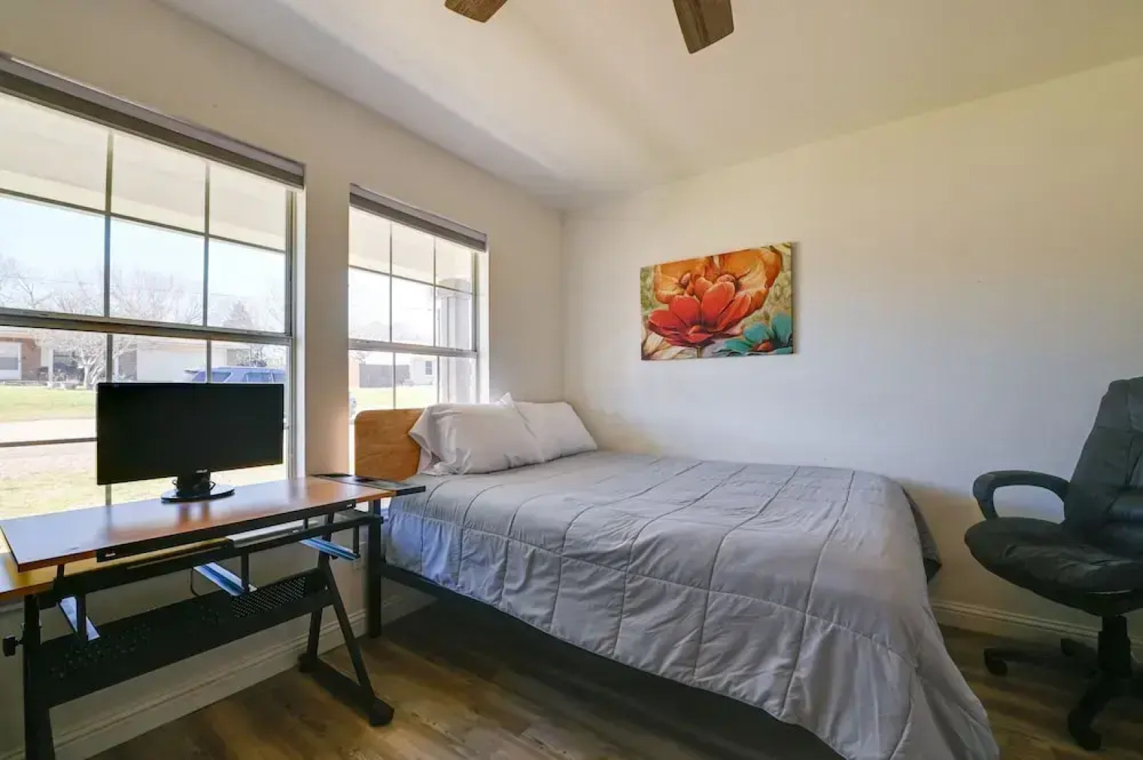 'little Elm Diamond' - Steps to Lewisville Lake!