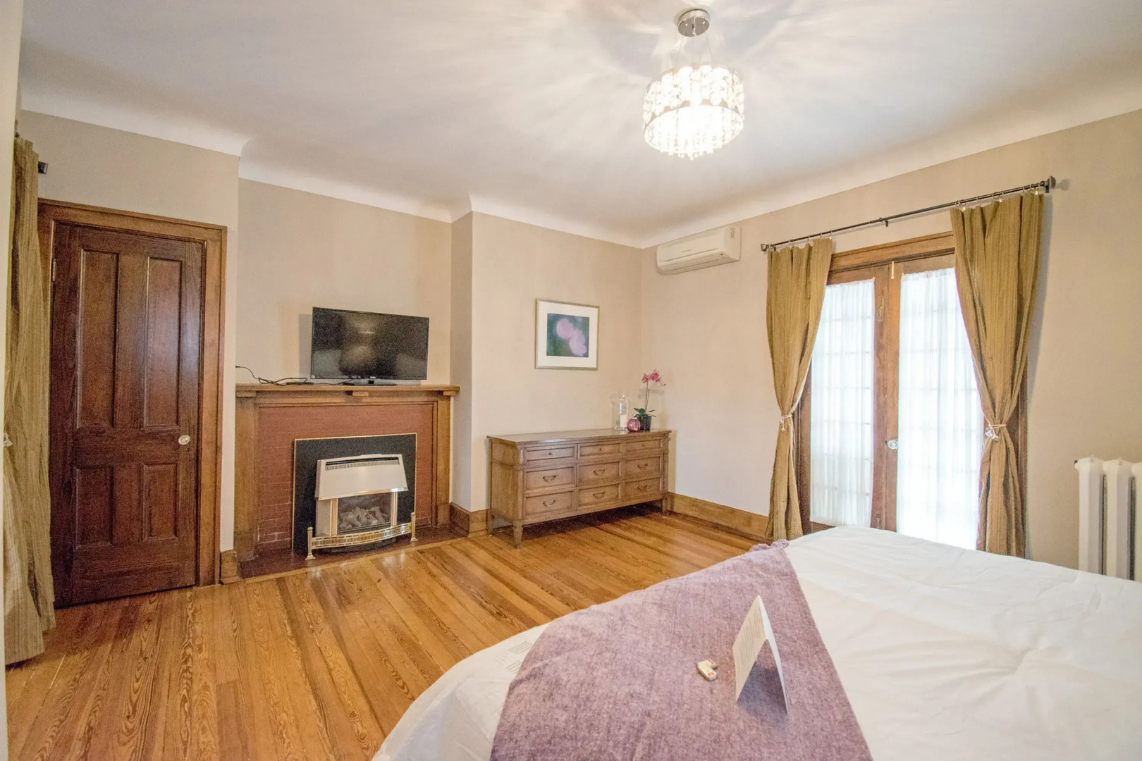 Greystone Manor Bed & Breakfast