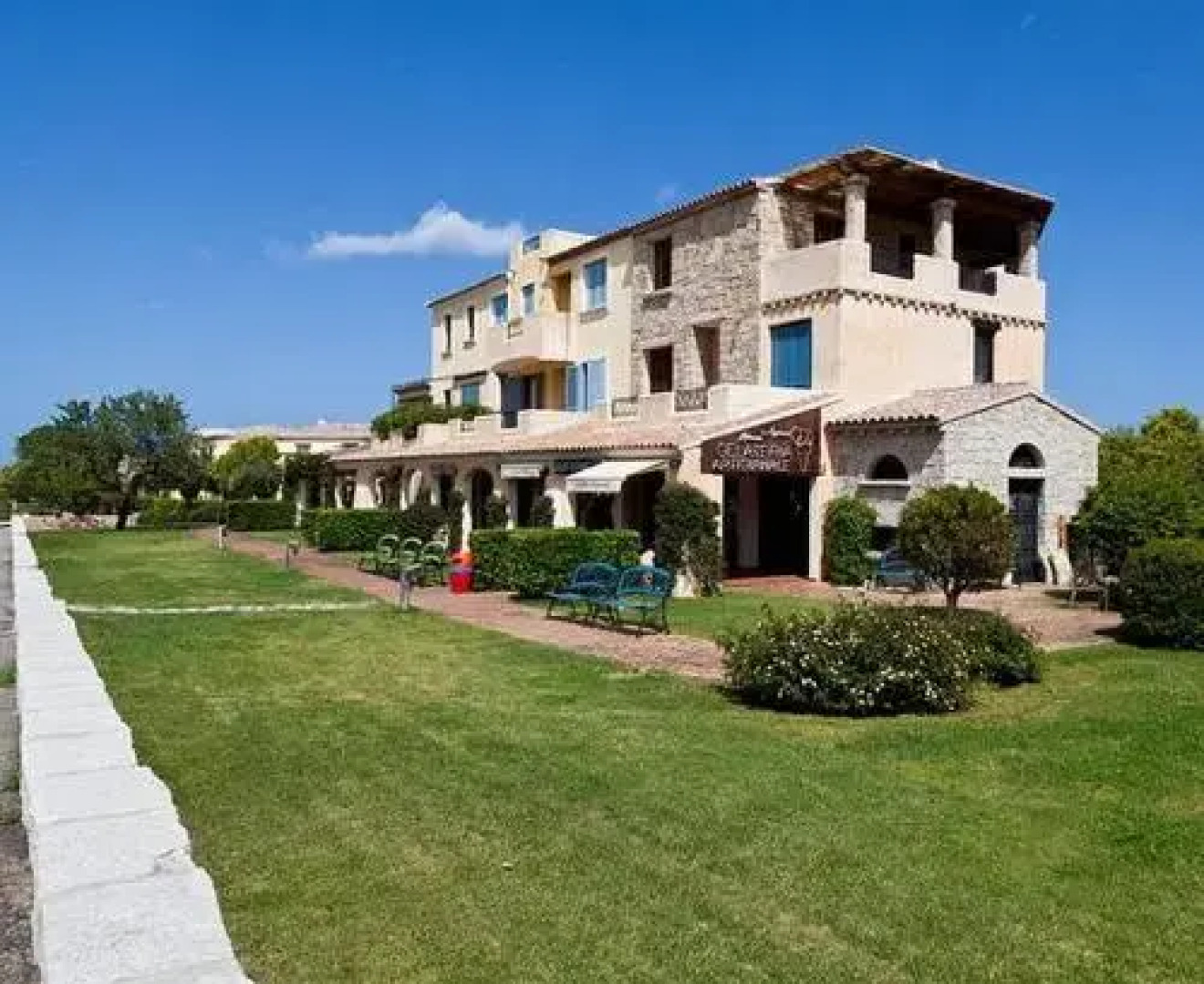 SardegnaSummer Il Borgo Porto San Paolo