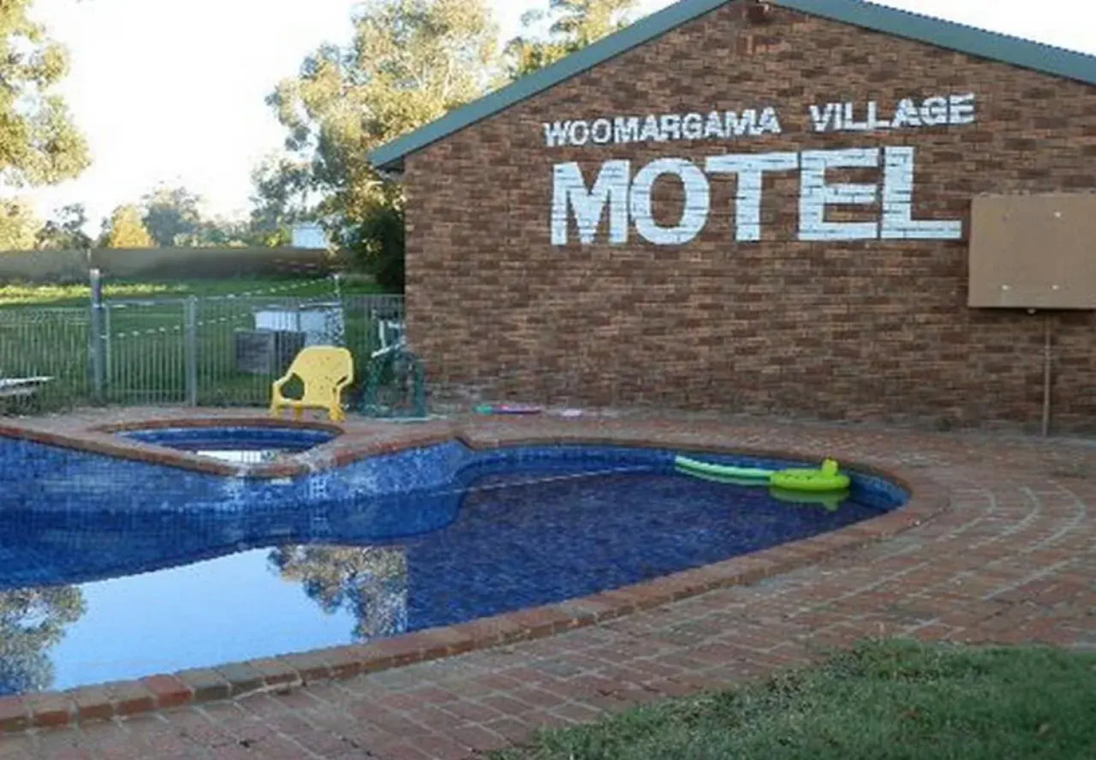 Woomargama Village Hotel Motel