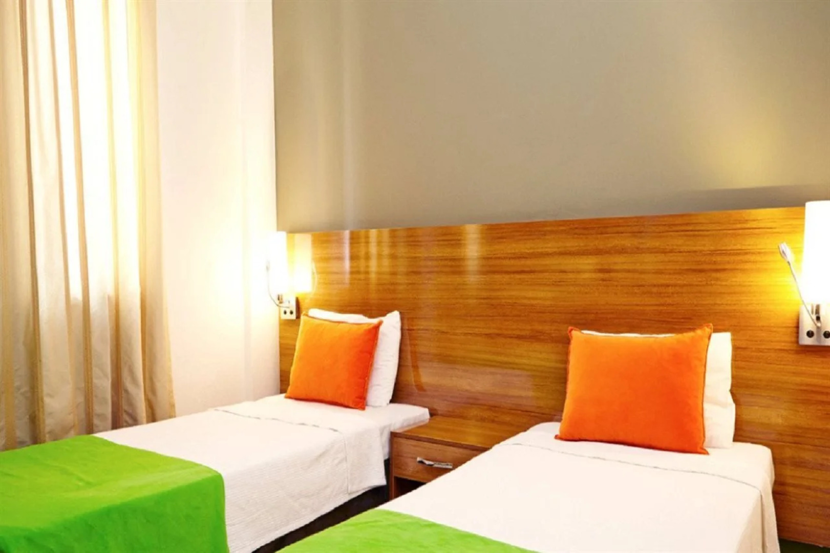 Sunlight Garden Hotel