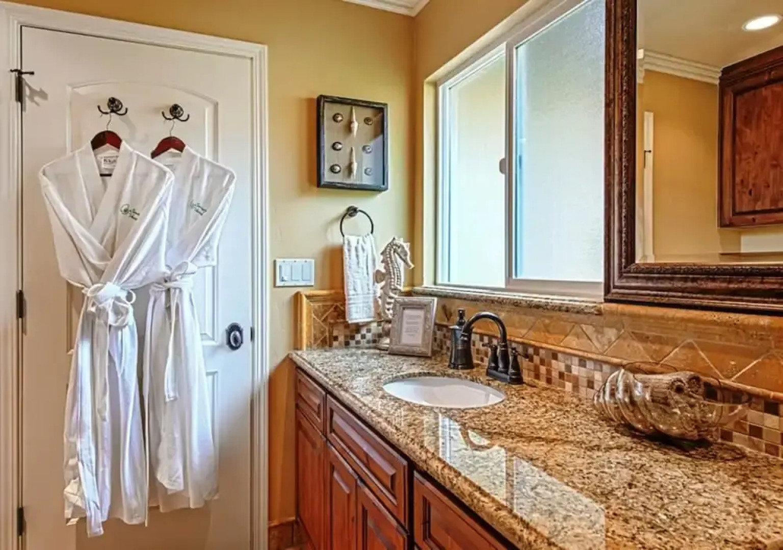 3638 Bayview-by-the-sea Monarch Suite