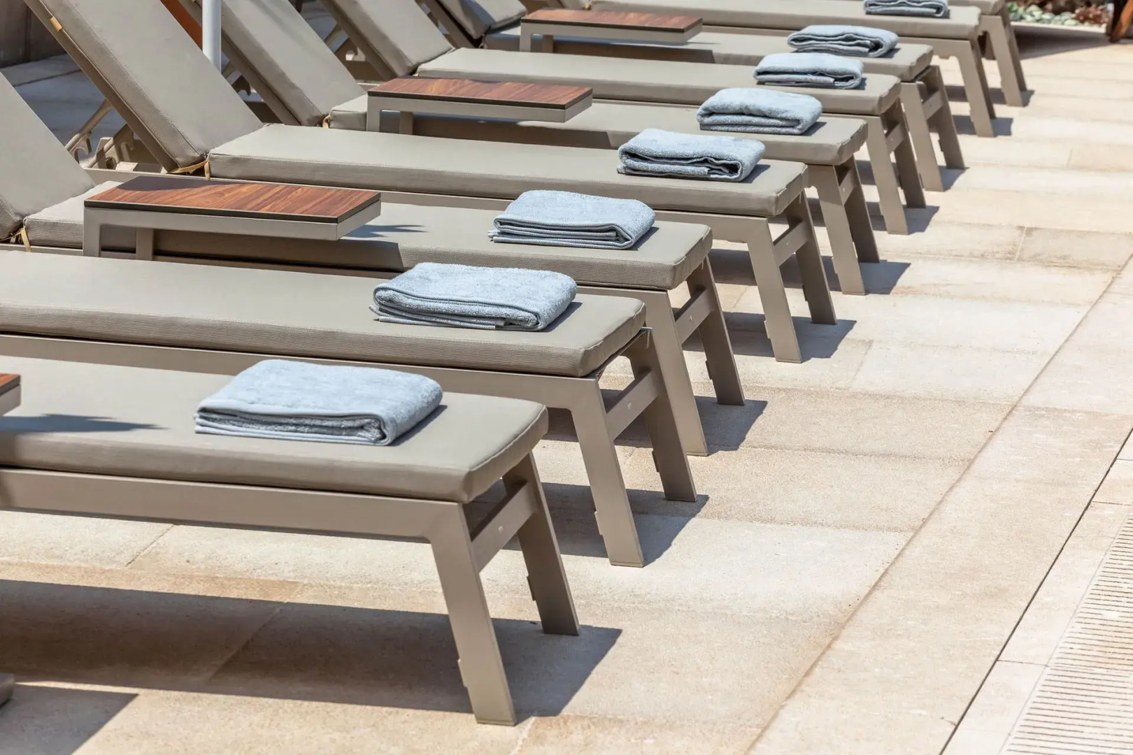 Pefki Deluxe Residences