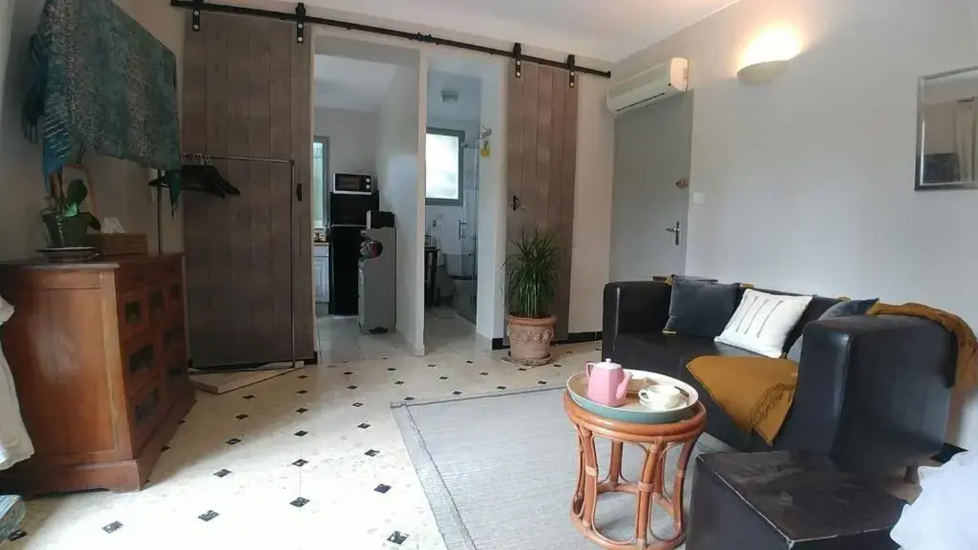 Charmant Studio a Nyons.