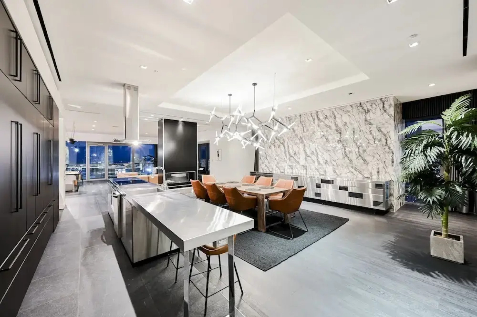 StripViewSuites at Palms Place Penthouses