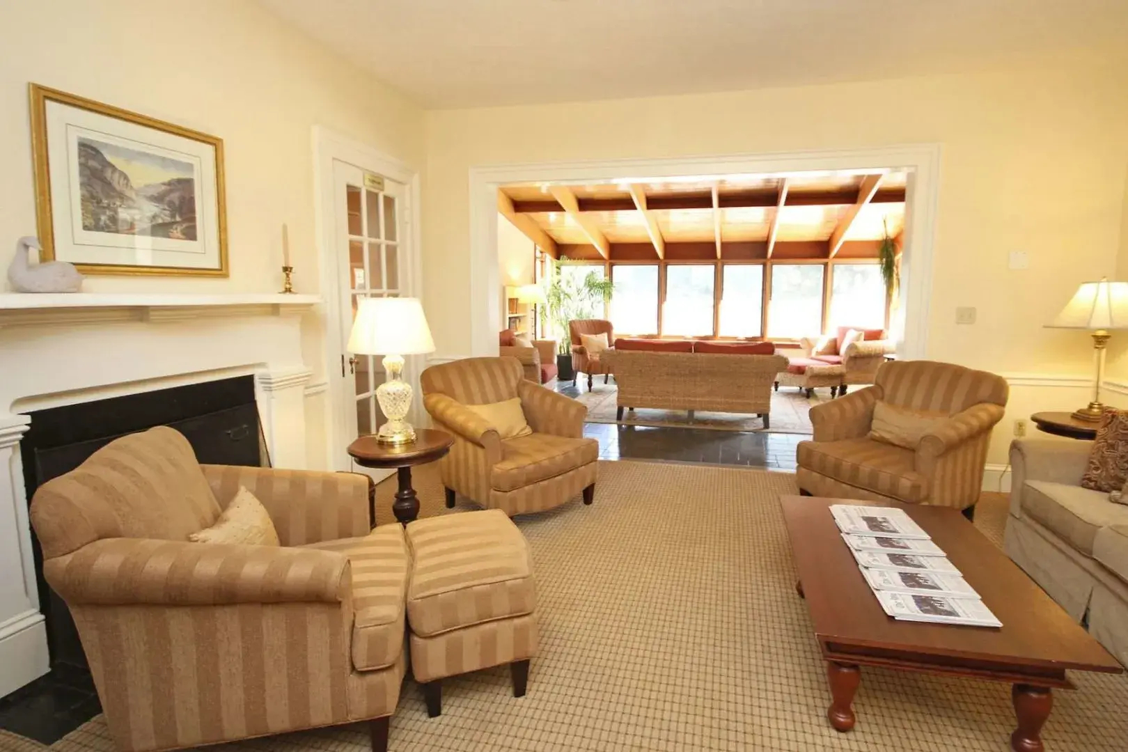 Airlie Hotel