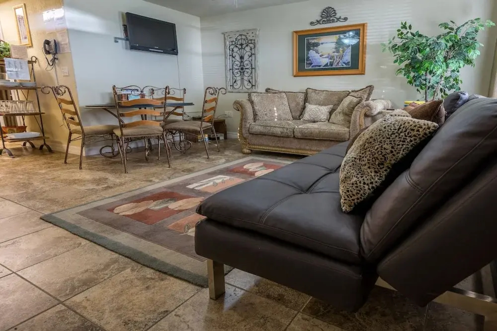 Canyon Lake Condos - Lakeview Vacation Rentals