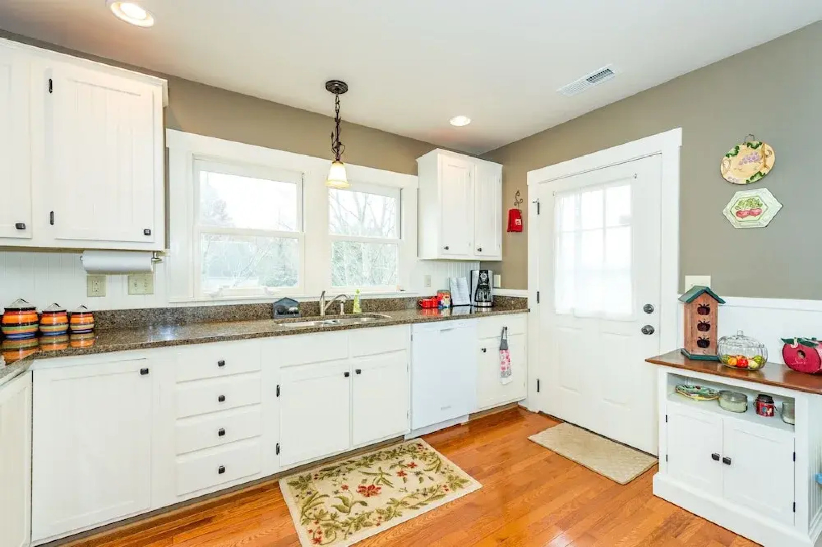 205 Kerlee Heights Home