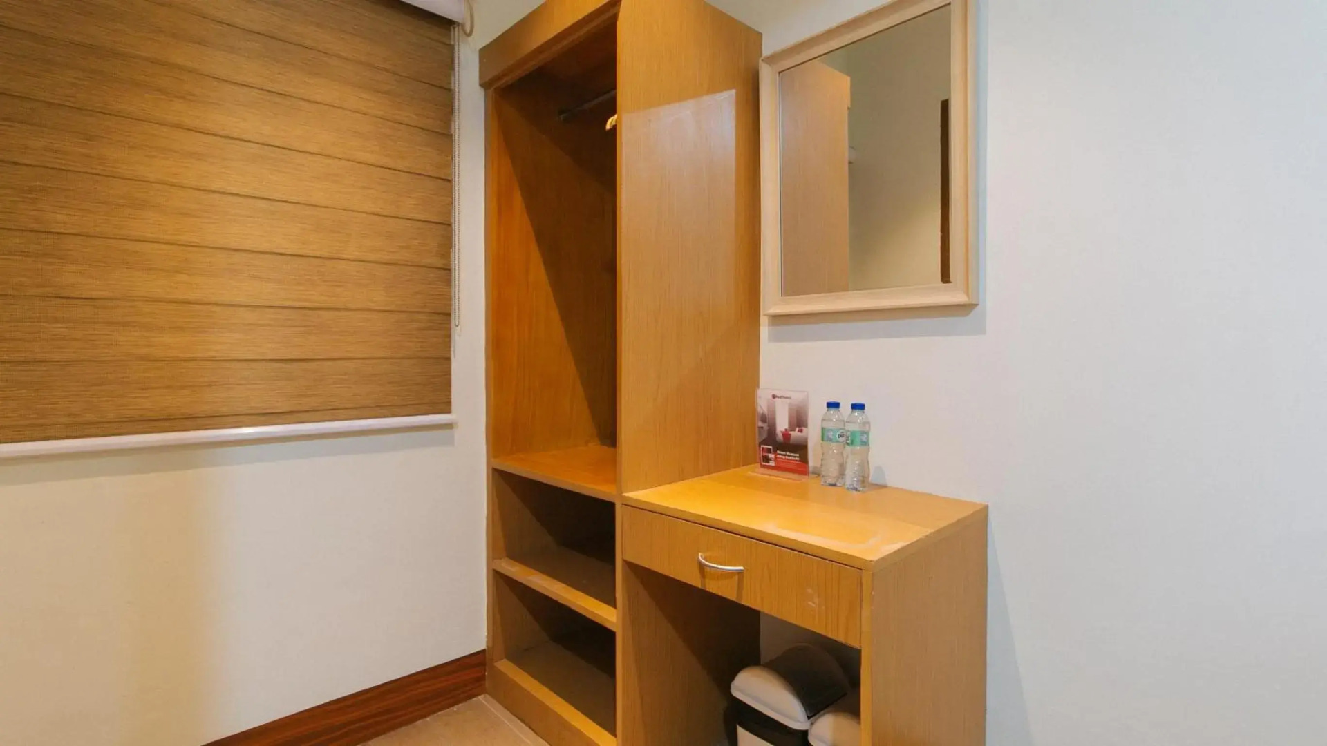 RedDoorz Premium @ Nick Hotel Gerona Tarlac