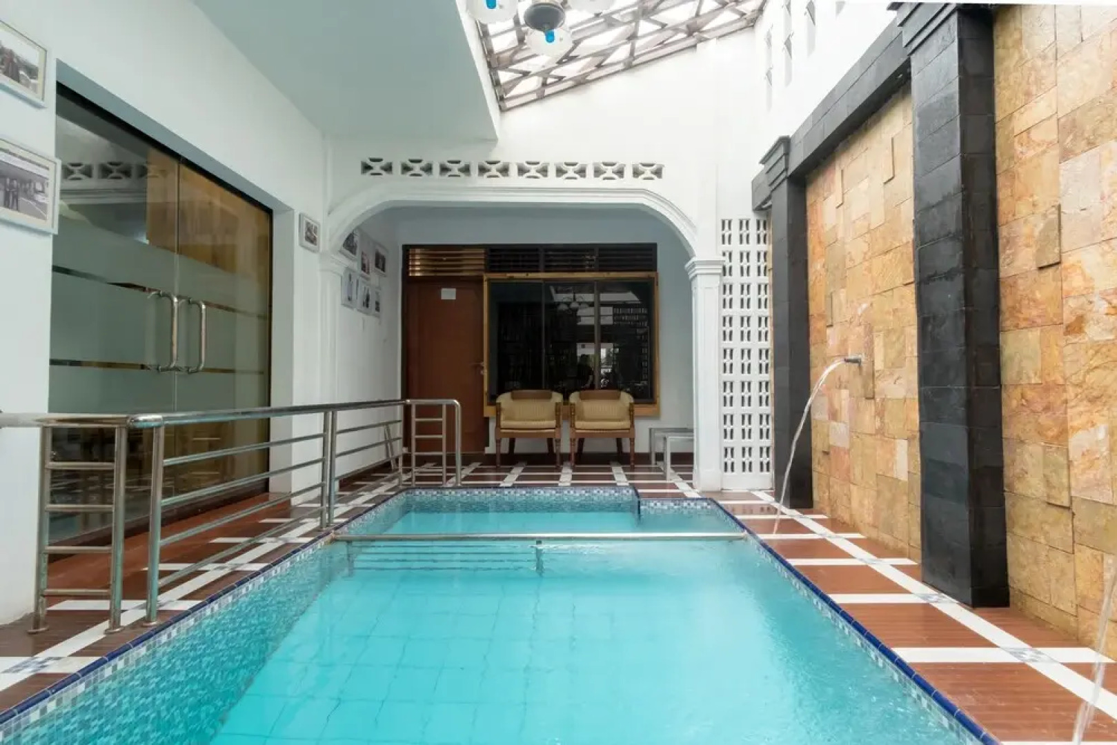 Naufal Guest House by OYO Rooms