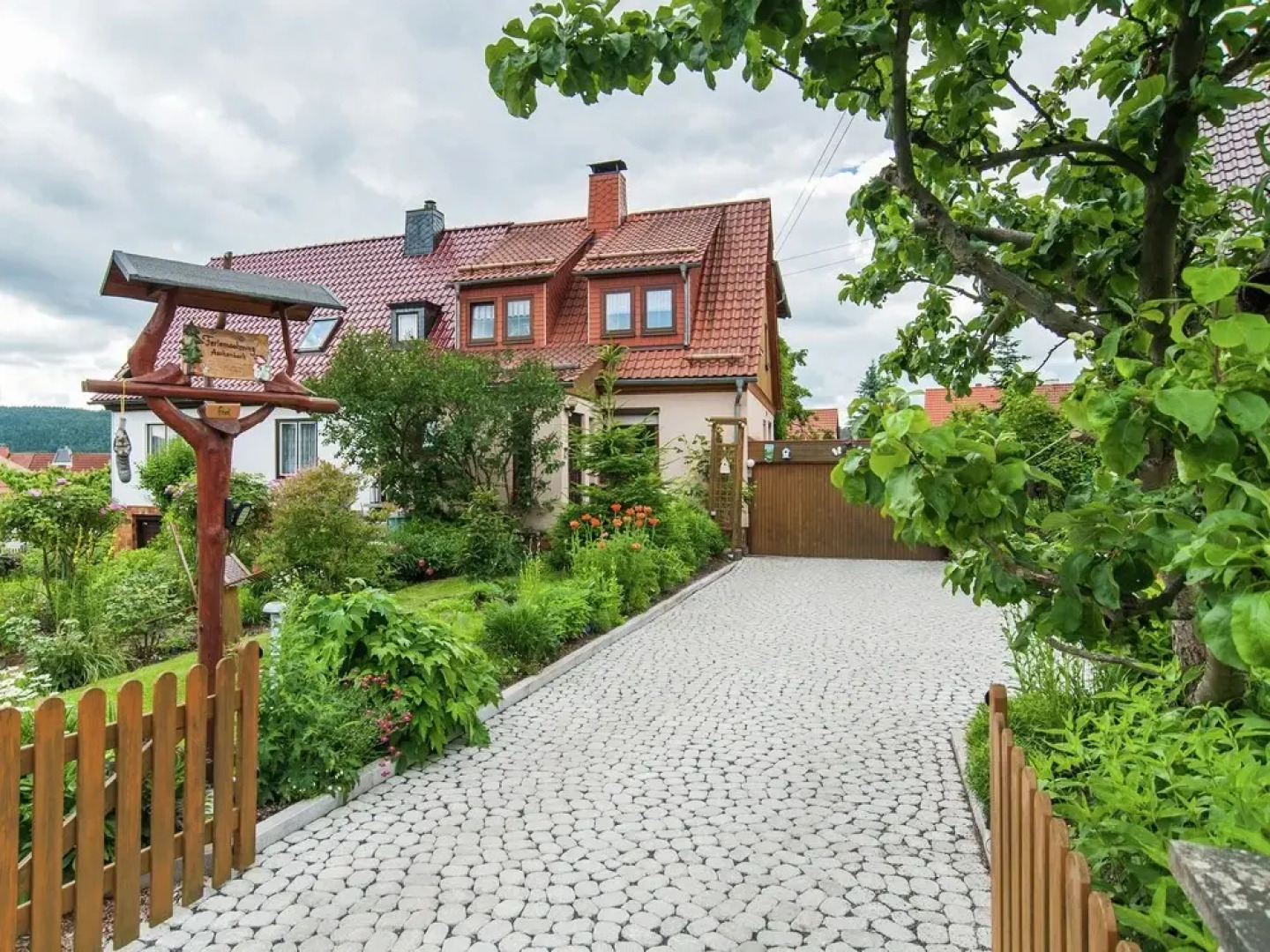 Quaint Apartment in Zella-mehlis With Garden