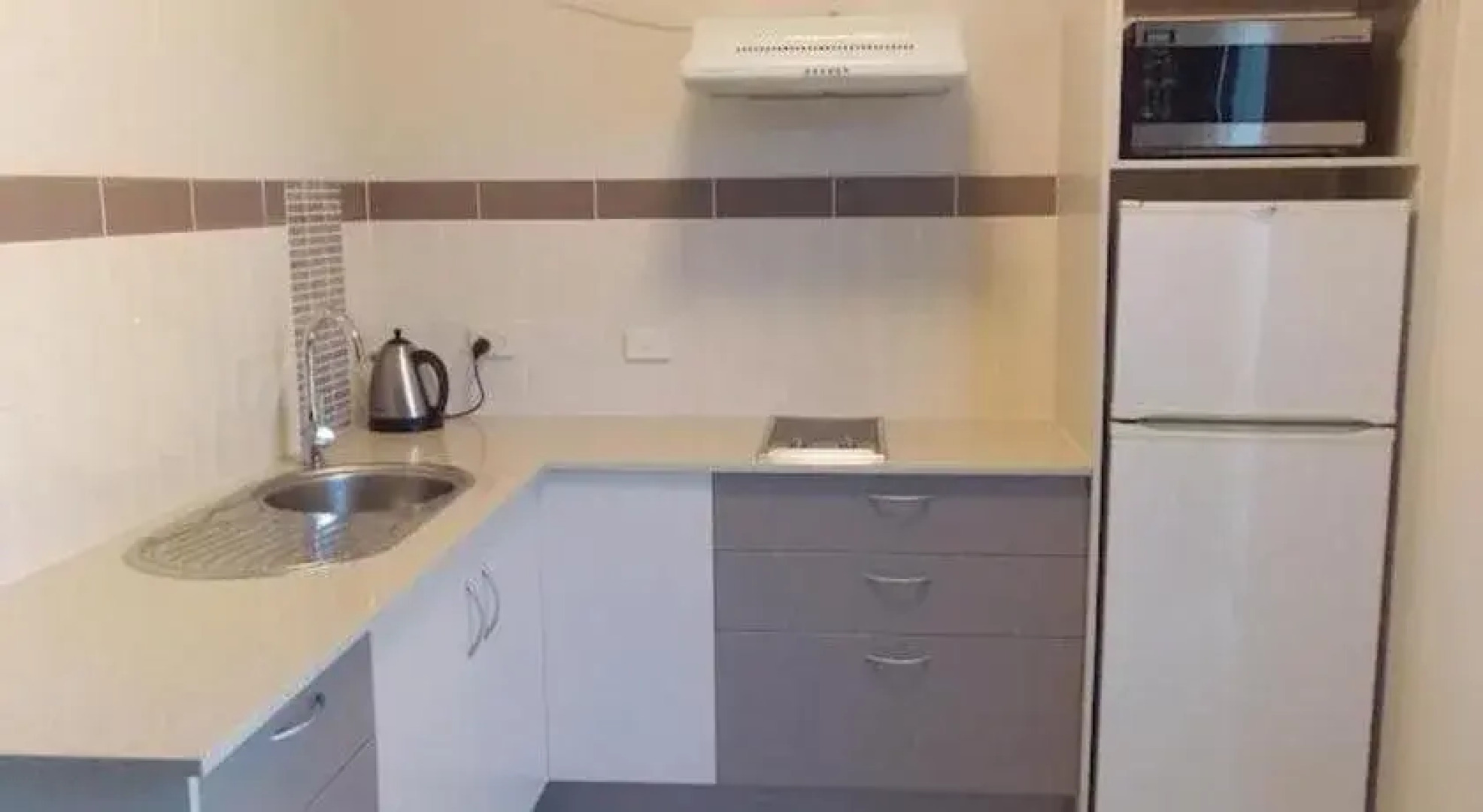 Emerald Executive Apartments