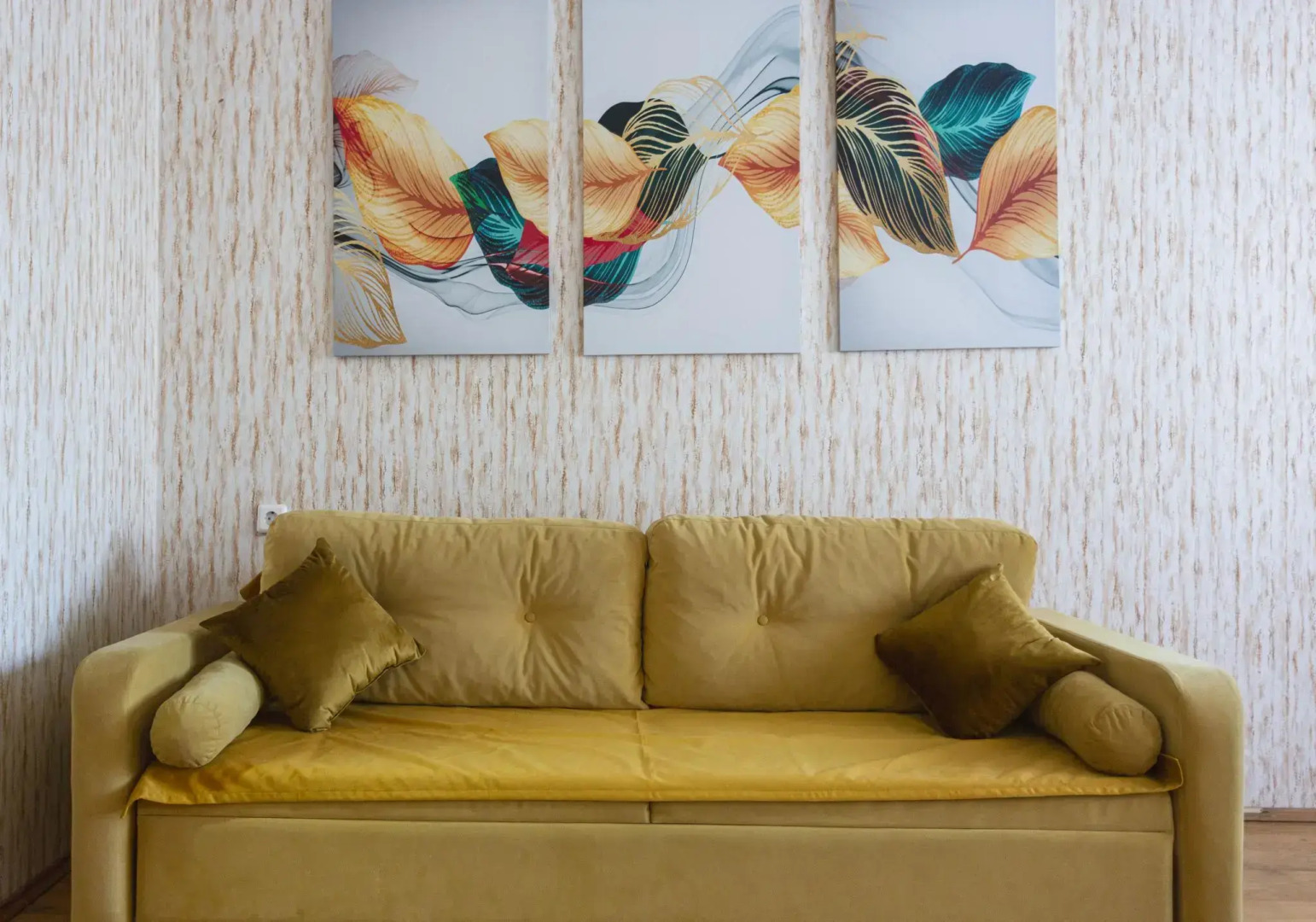 Moment House (Момент Хаус) на проспекте Советский 98