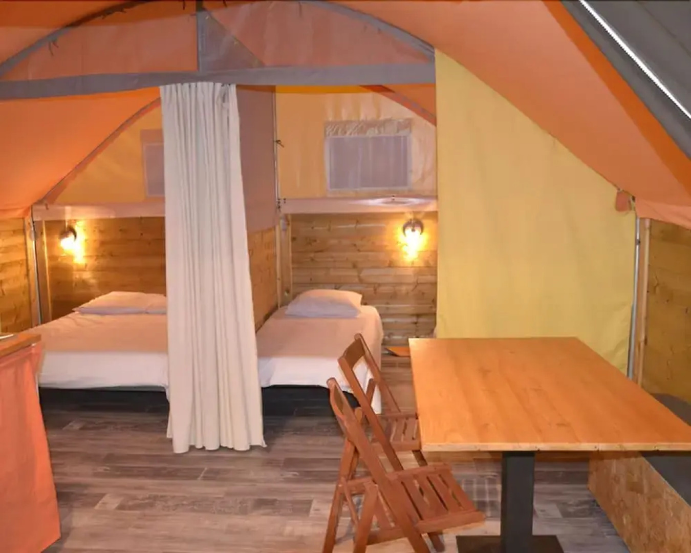 Camping Rives Des Corbieres