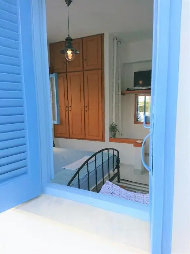 ~~ Sea Breeze covered house ~~