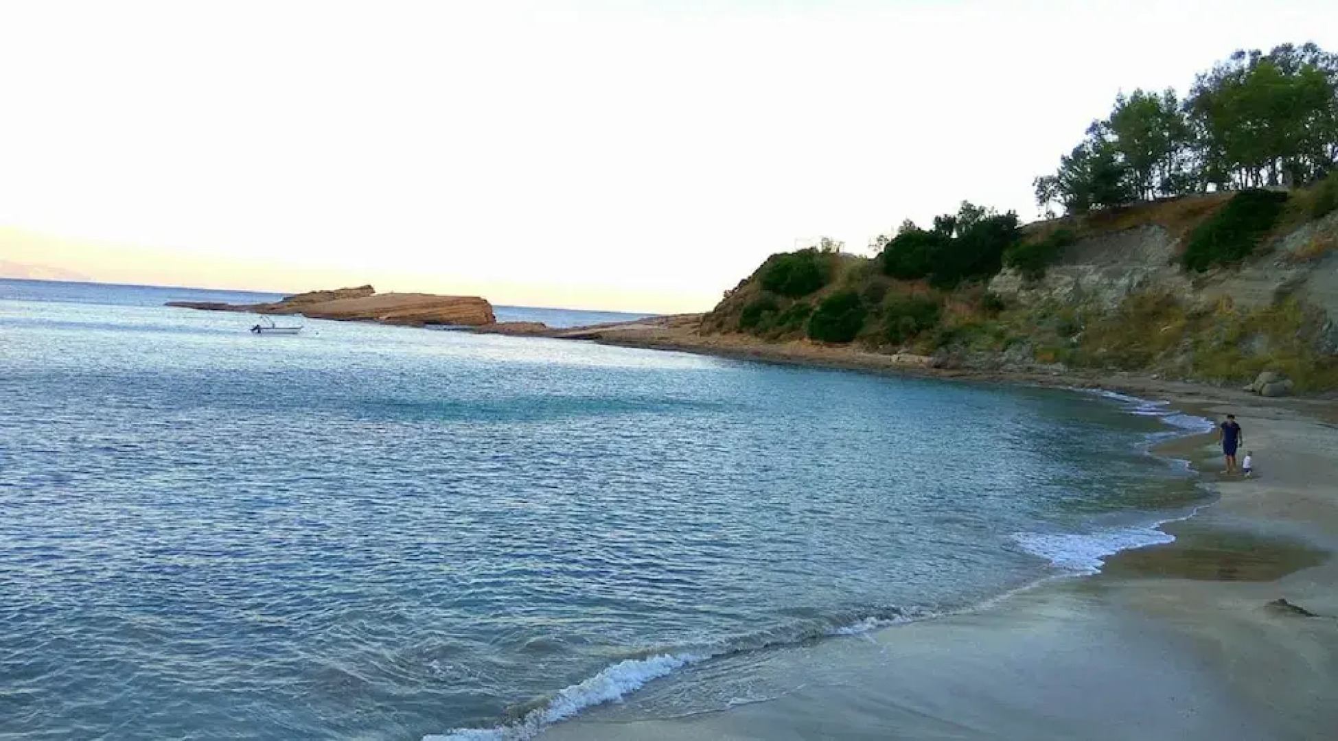 Maria's Studios & Apartments