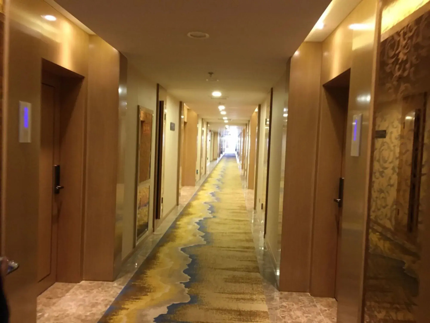 Qinghai Baiyun Xiangling Hotel