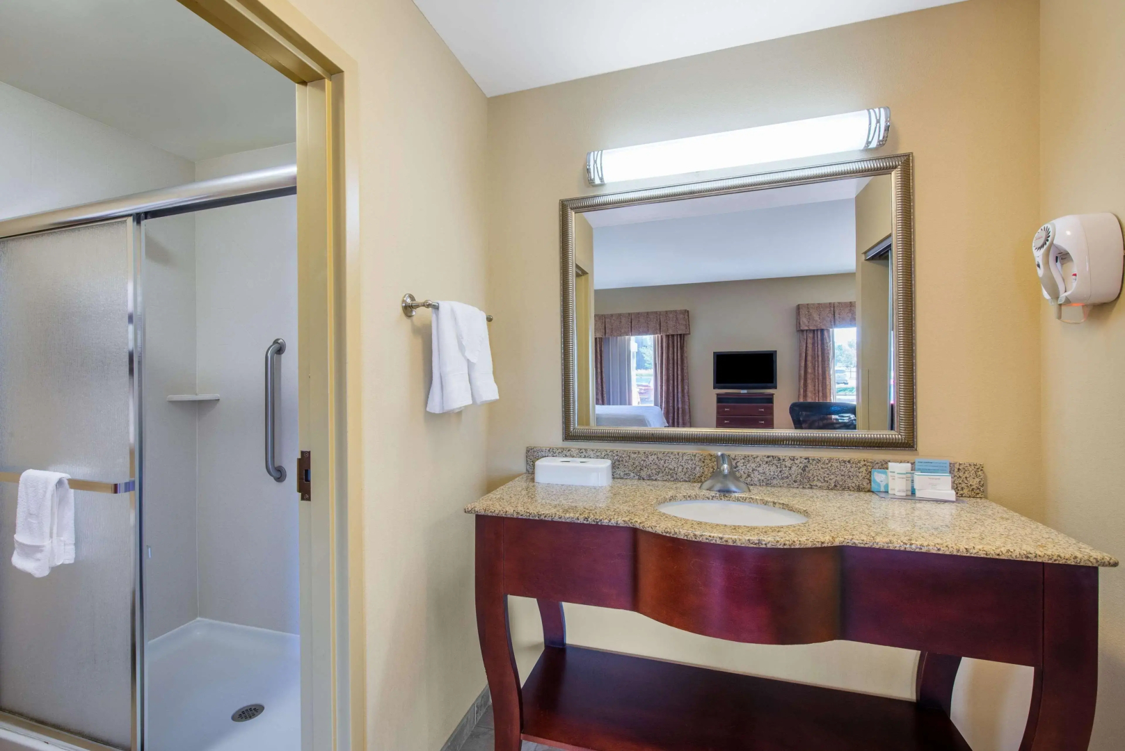Hampton Inn & Suites Oklahoma City - South