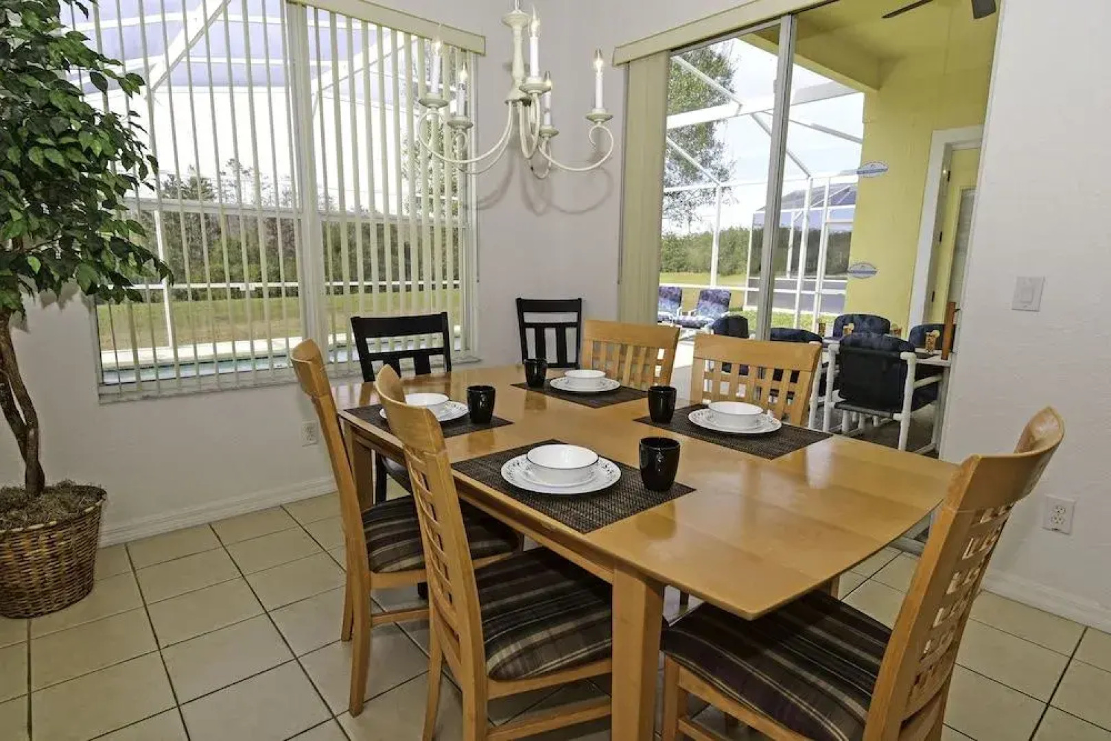 513BIRK Southern Comfort 4 Br villa by RedAwning