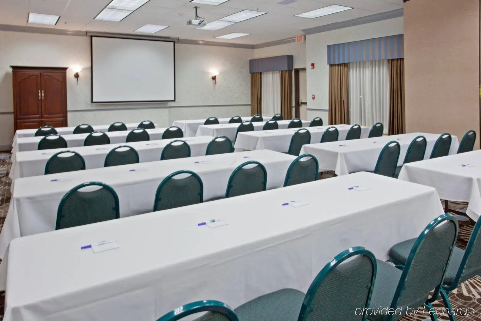 Holiday Inn Express & Suites College Station by IHG