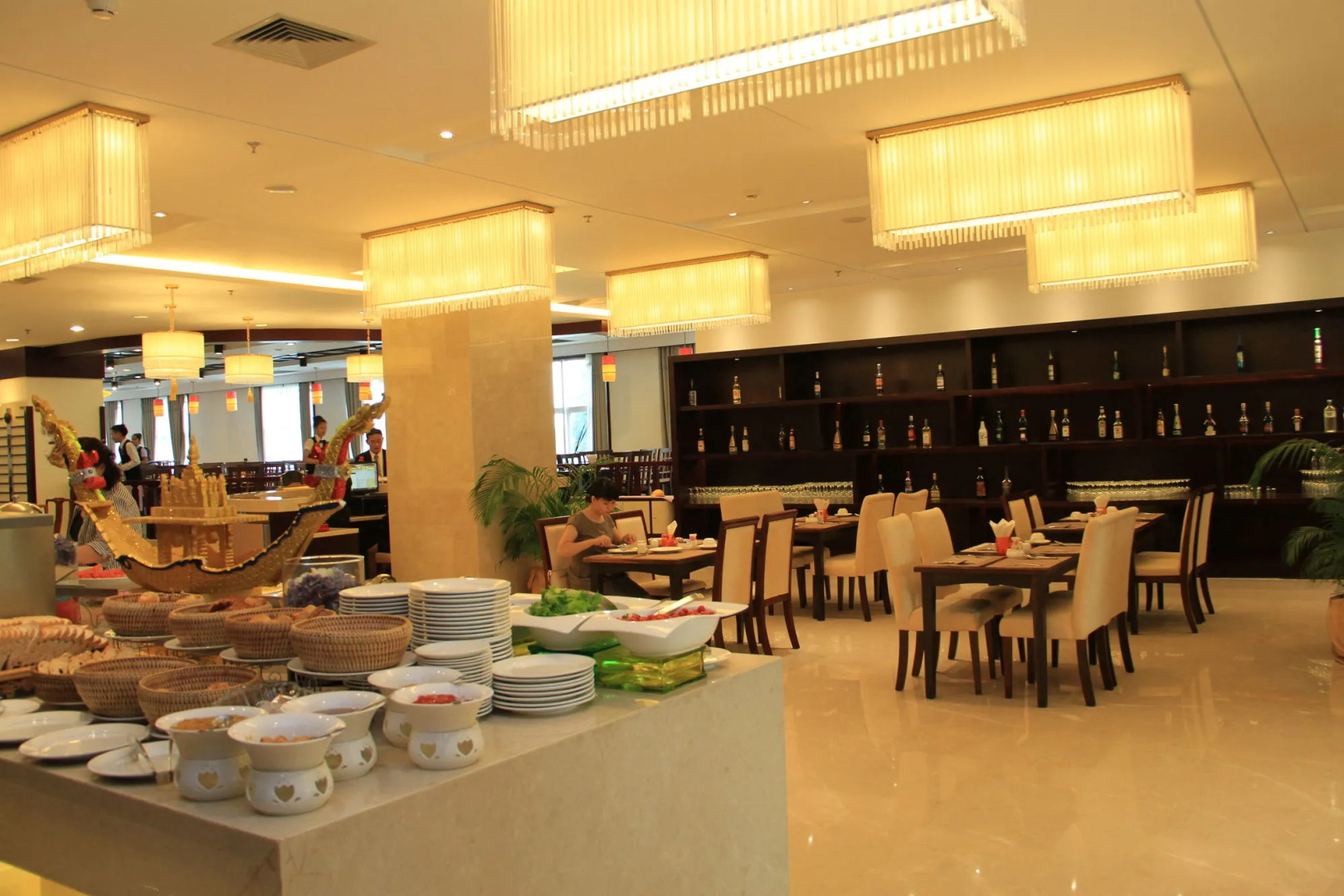 Don Chan Palace, Hotel & Convention