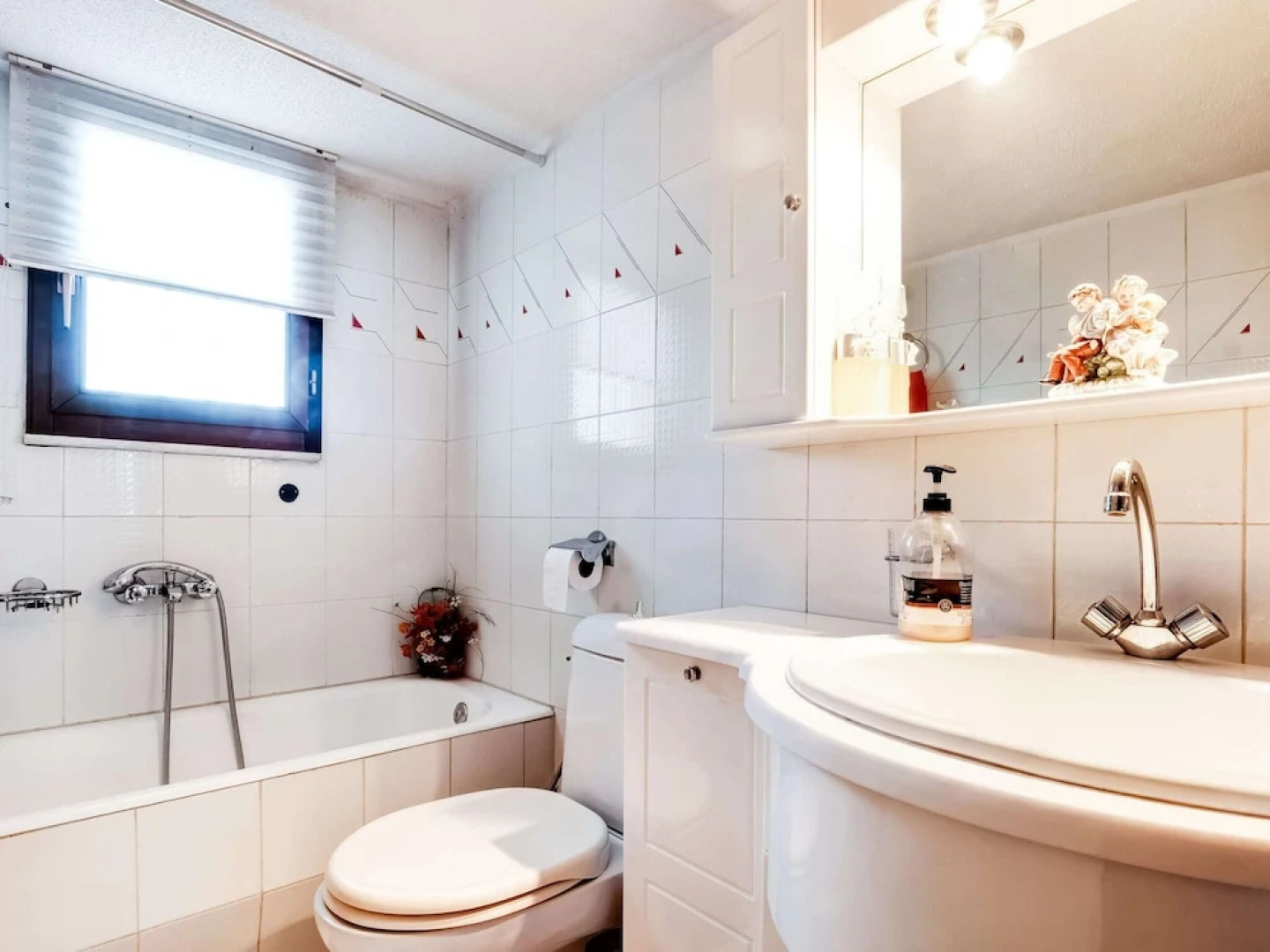 Holiday villa with incredible sea view in Paralia Avlidas