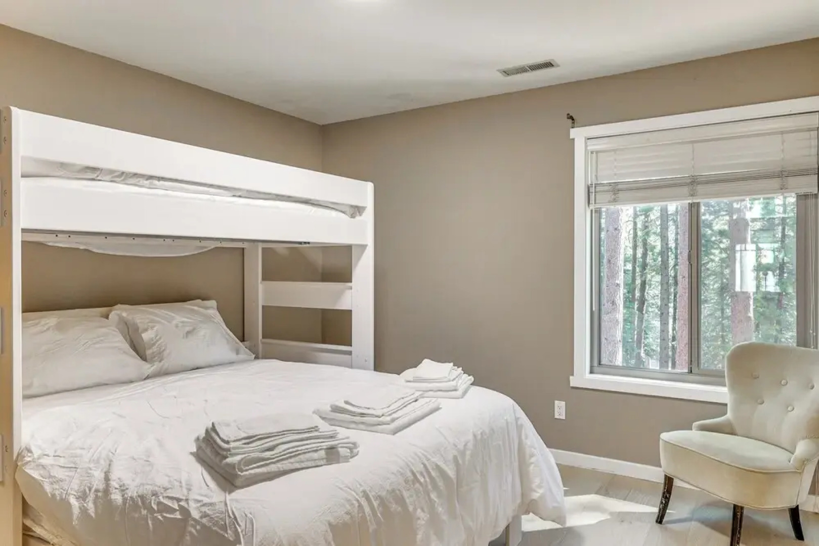 Forest-view Haven w/ Game Room: Tahoe City Gem!