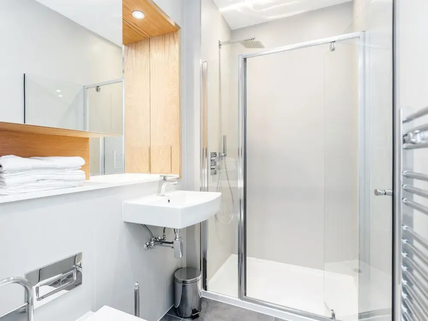 Attractive Atria Apartments