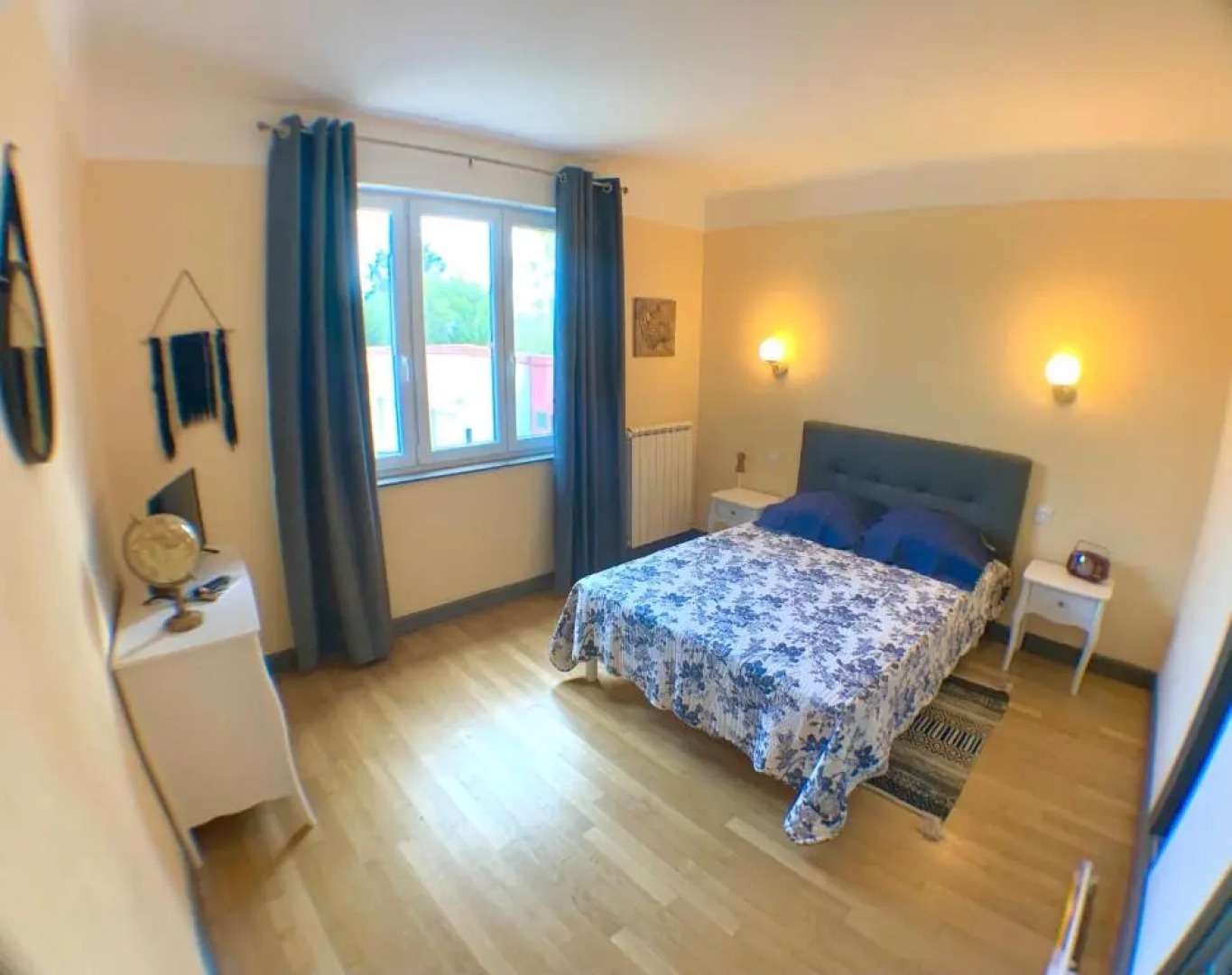 Le Clos Saint Gilles, T5, village viticole