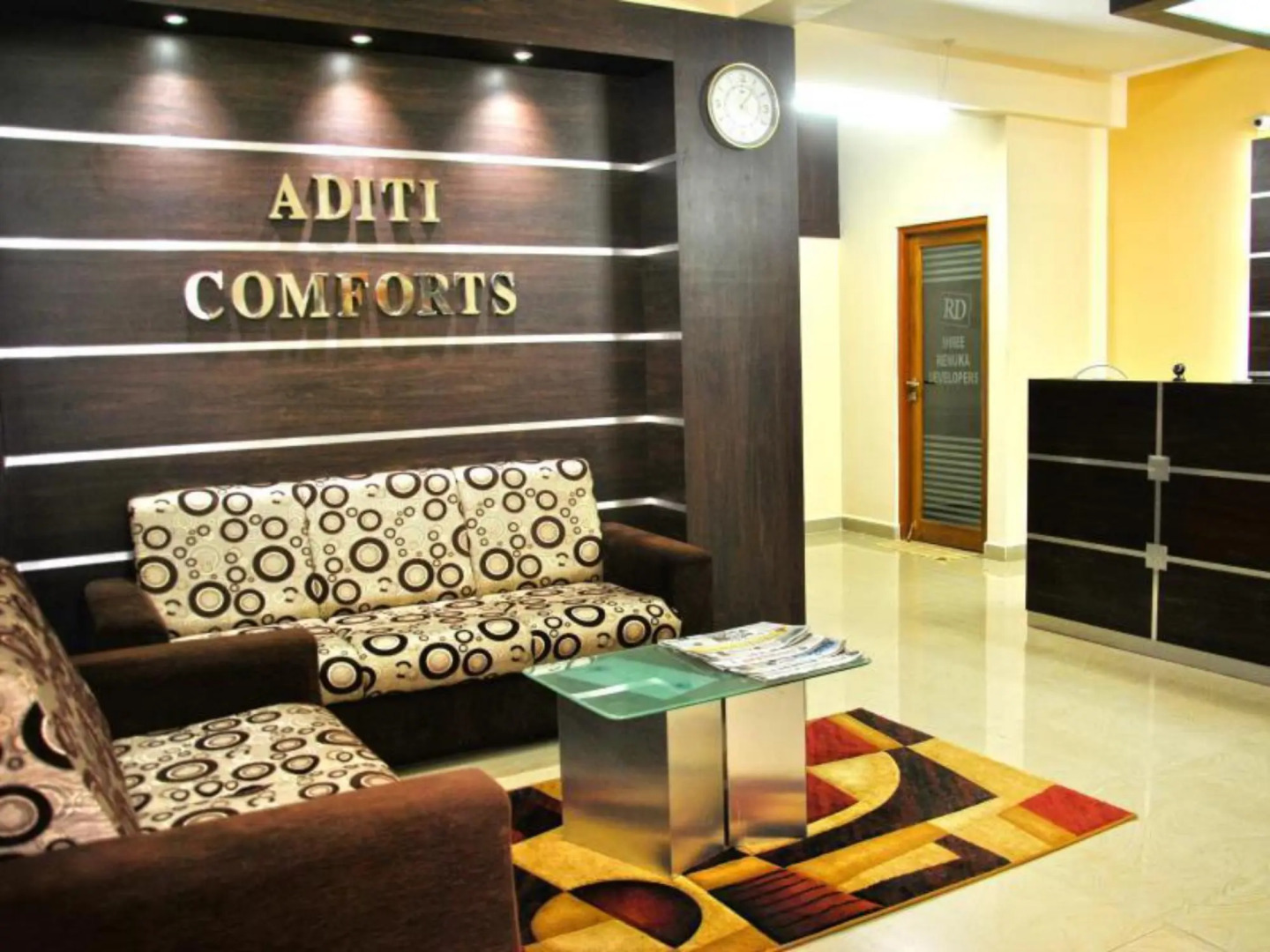 Aditi Comforts - Premium Serviced Apartment