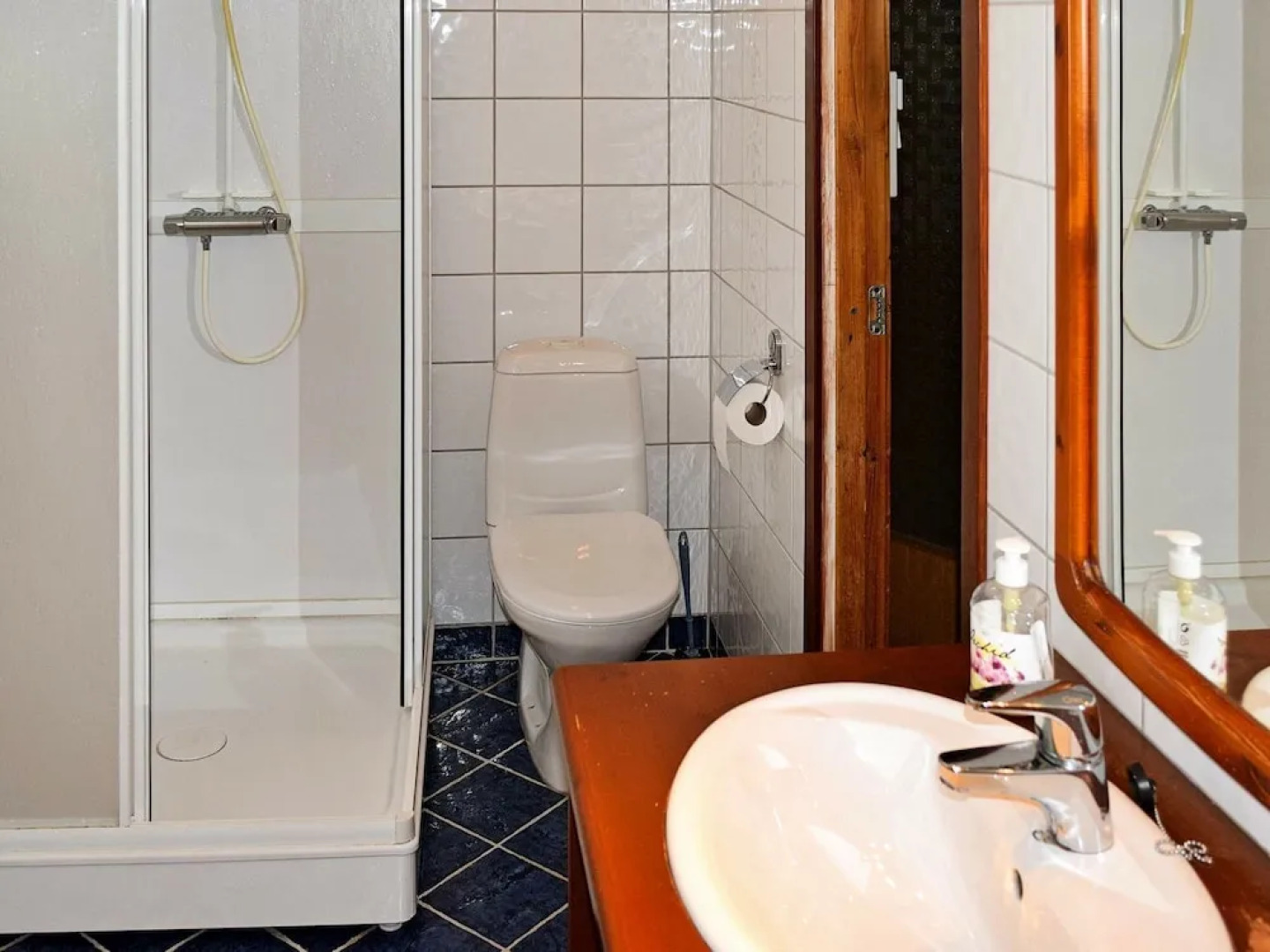 7 Person Holiday Home in Stamsund