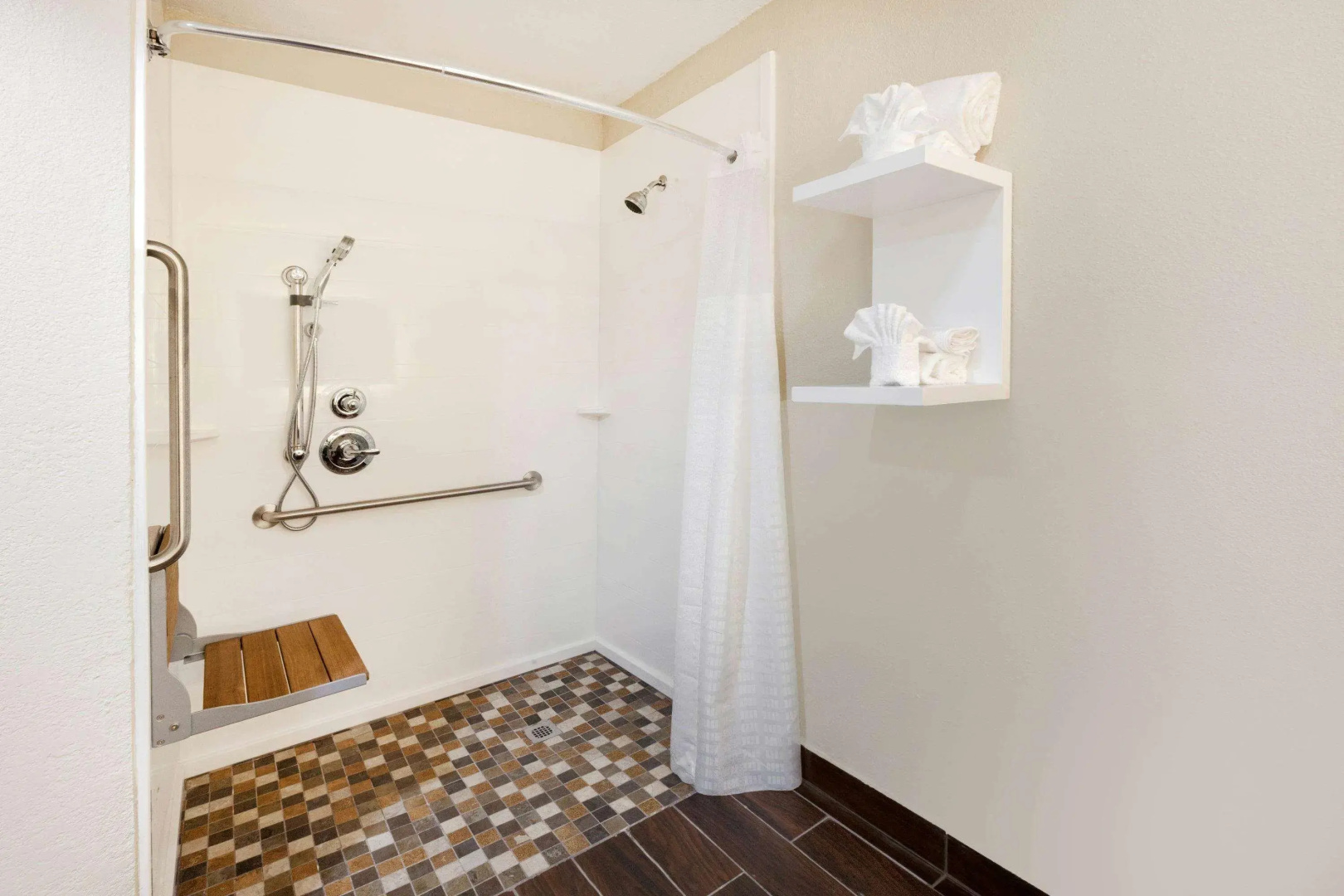 Hawthorn Suites by Wyndham Southfield