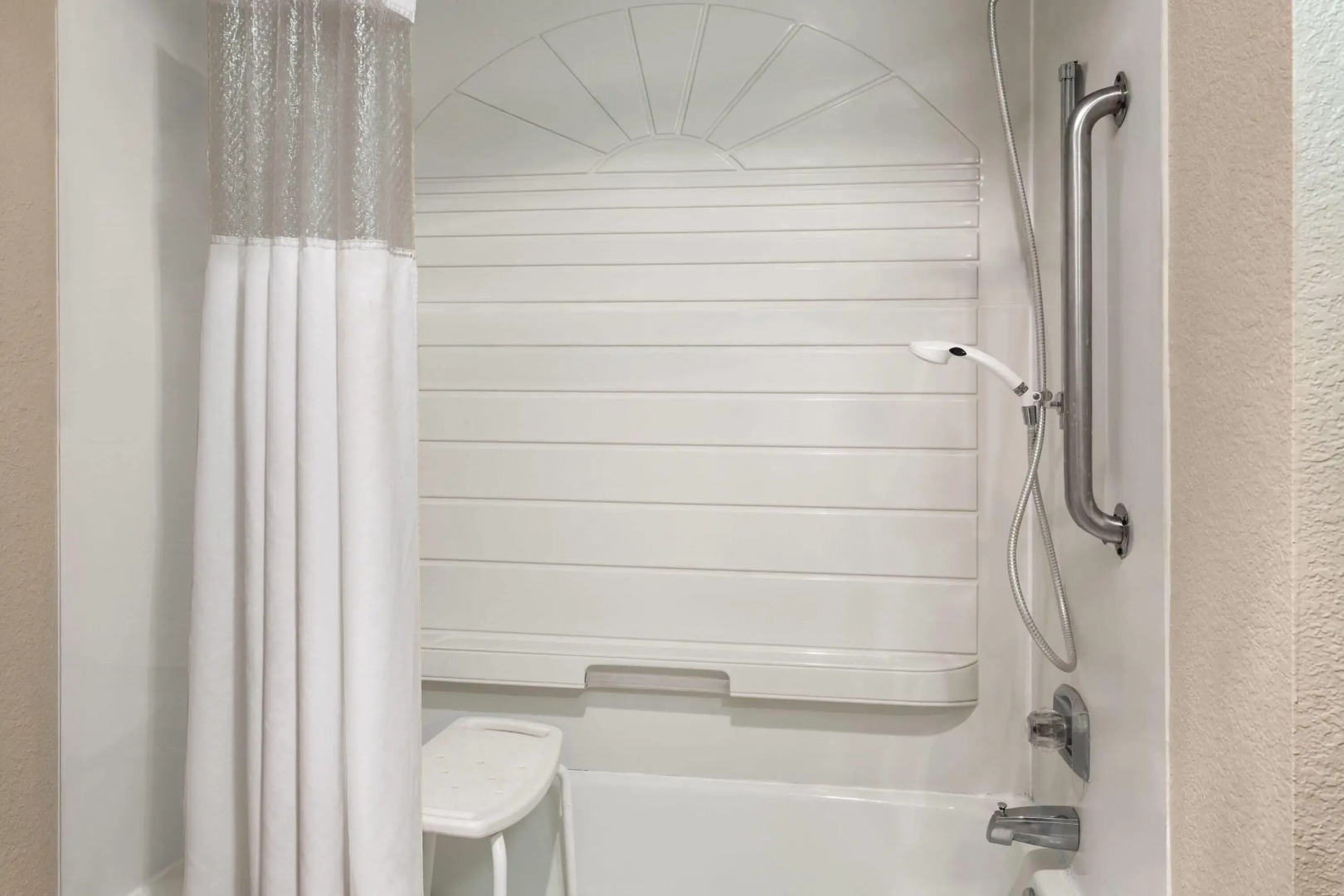 Ramada by Wyndham Cedar Rapids South