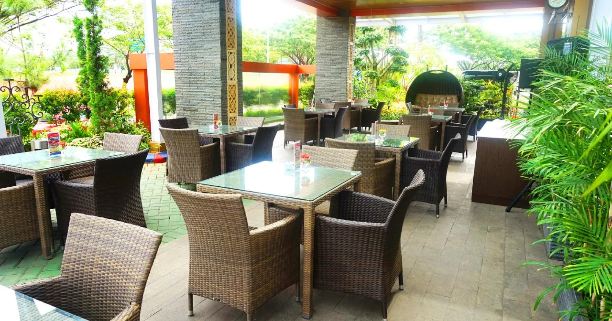 Sapphire Sky Hotel BSD City