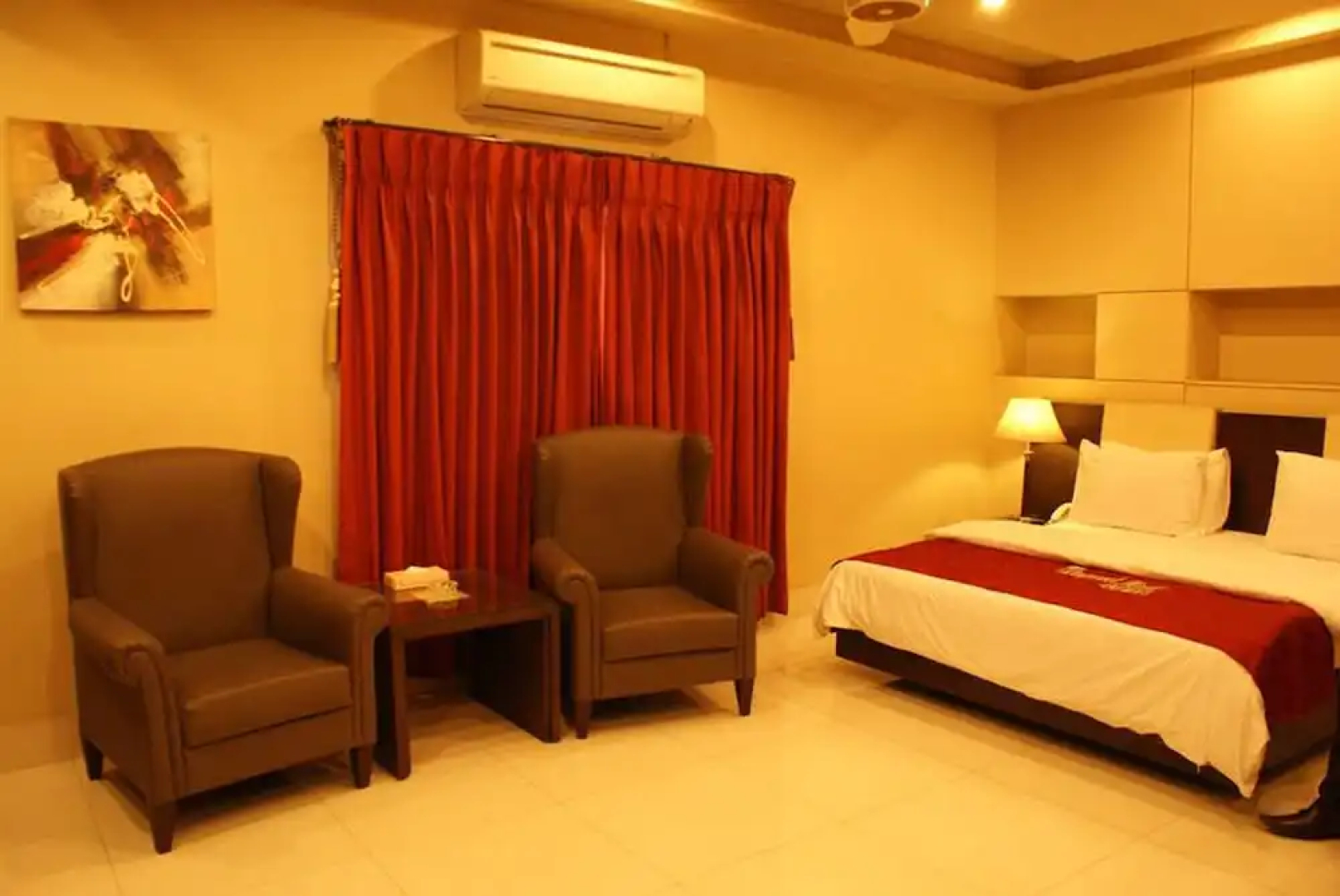 Grand Regent Hotel & Suites
