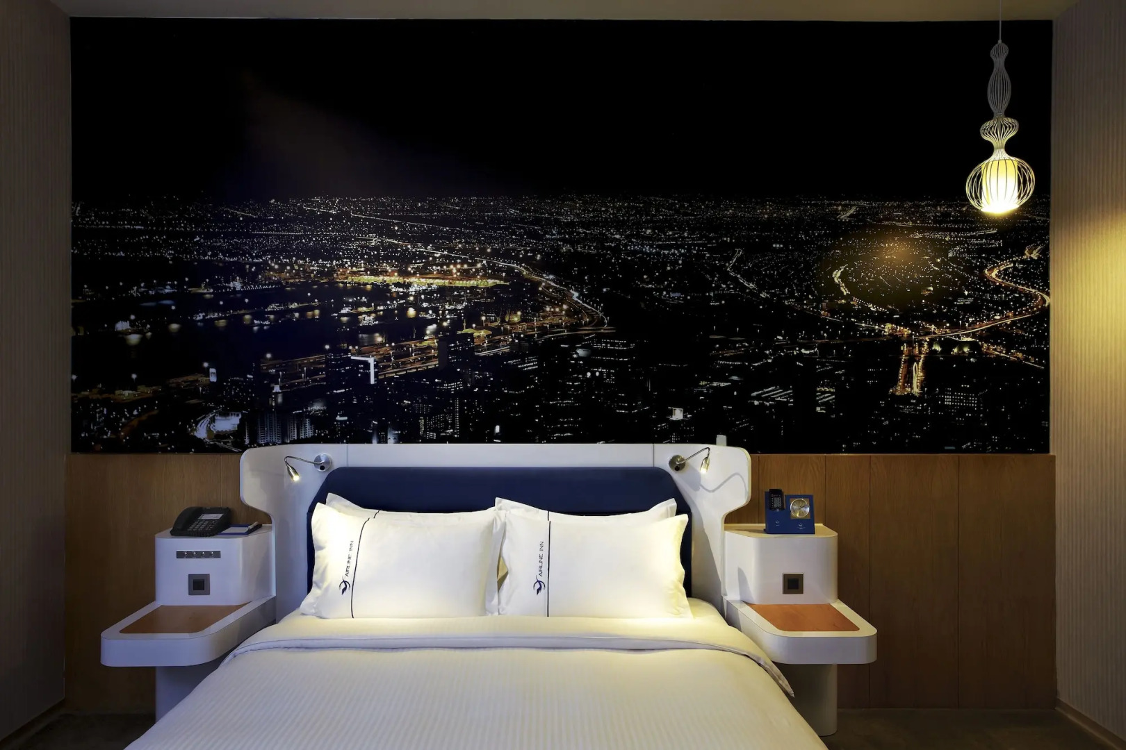 Airline lnn Green Park Way